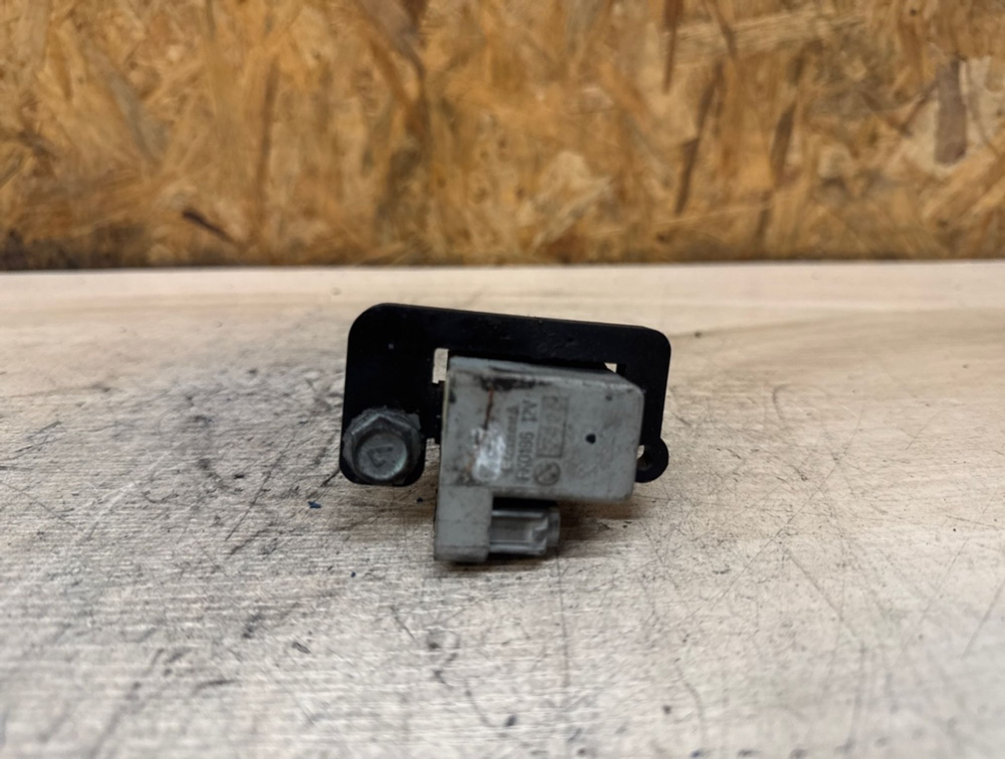 https://gcs.partsauto.market/rn-stockpro.appspot.com/thmbs/1d5ac0ca90fd23481ac0e960507cd727/e12caf6f513f34b0e82a596cec29aa8c/6f4ebb6a8a79259ce0101151c772c685.jpg