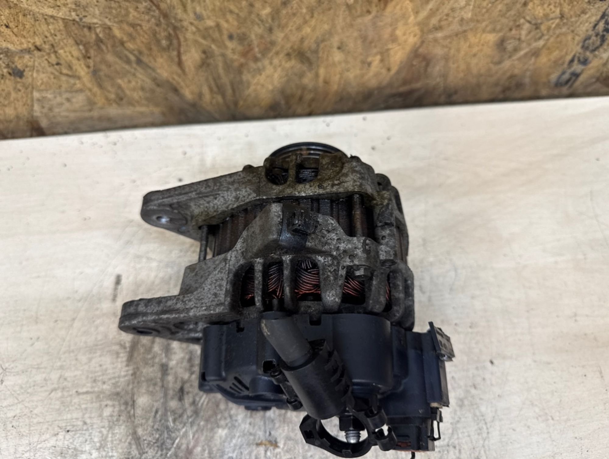 https://gcs.partsauto.market/rn-stockpro.appspot.com/thmbs/1d5ac0ca90fd23481ac0e960507cd727/ebd81535d3e3a2f9282a3743d1b0a69d/8b8d05427be672fb436b3d5b9f48d5fd.jpg