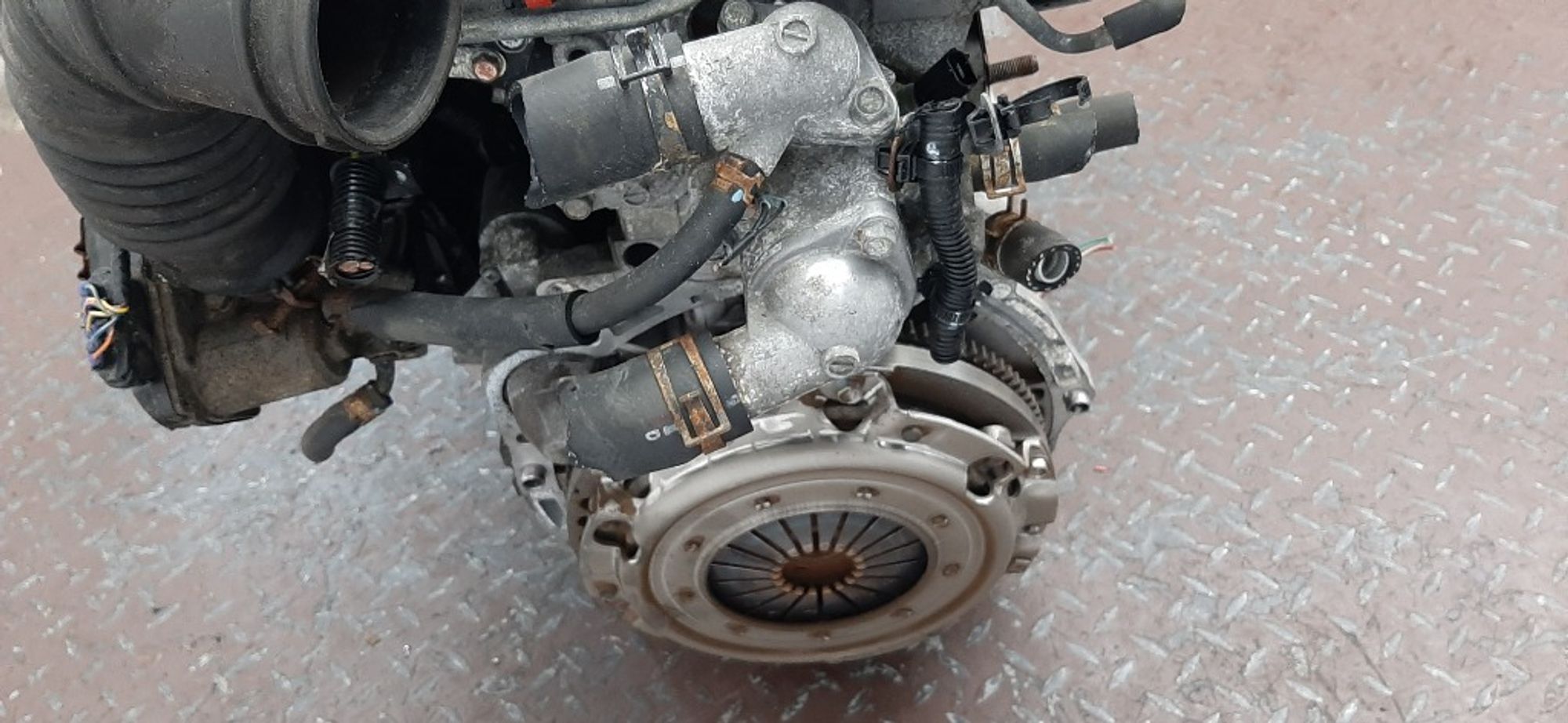 https://gcs.partsauto.market/rn-stockpro.appspot.com/thmbs/2c560fc6fafcdc649c2288868b4896c3/754bd81e25937352faf2dbe59ebc948a/1c64e3a69af11fd4faa9ca8cef769eb5.jpg