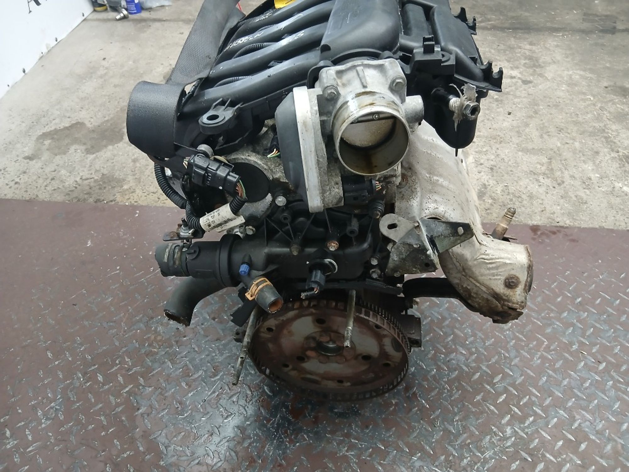 https://gcs.partsauto.market/rn-stockpro.appspot.com/thmbs/2c560fc6fafcdc649c2288868b4896c3/876c5c878c21a45c8a074a2f39bd818c/1a020fac35cedebea30d23a0077c99dd.jpg
