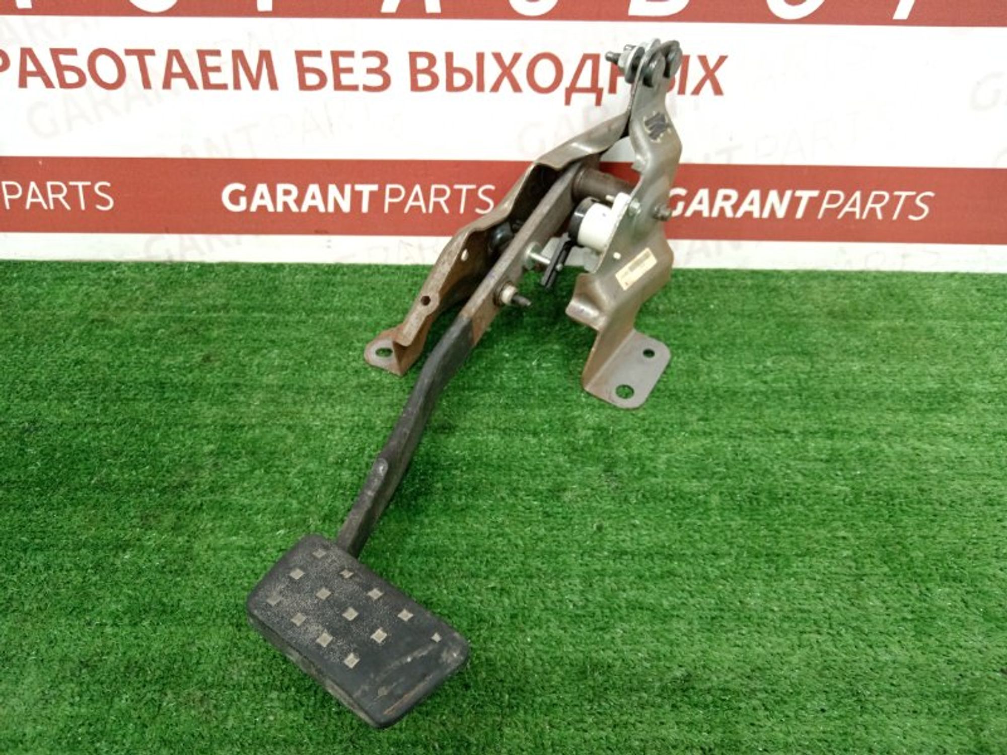 Педаль тормоза Cadillac Cts 2 3.6 LLT 2008