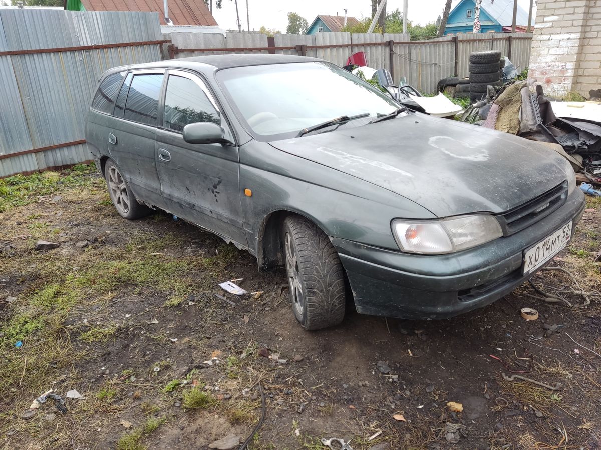 Toyota Caldina I 1993