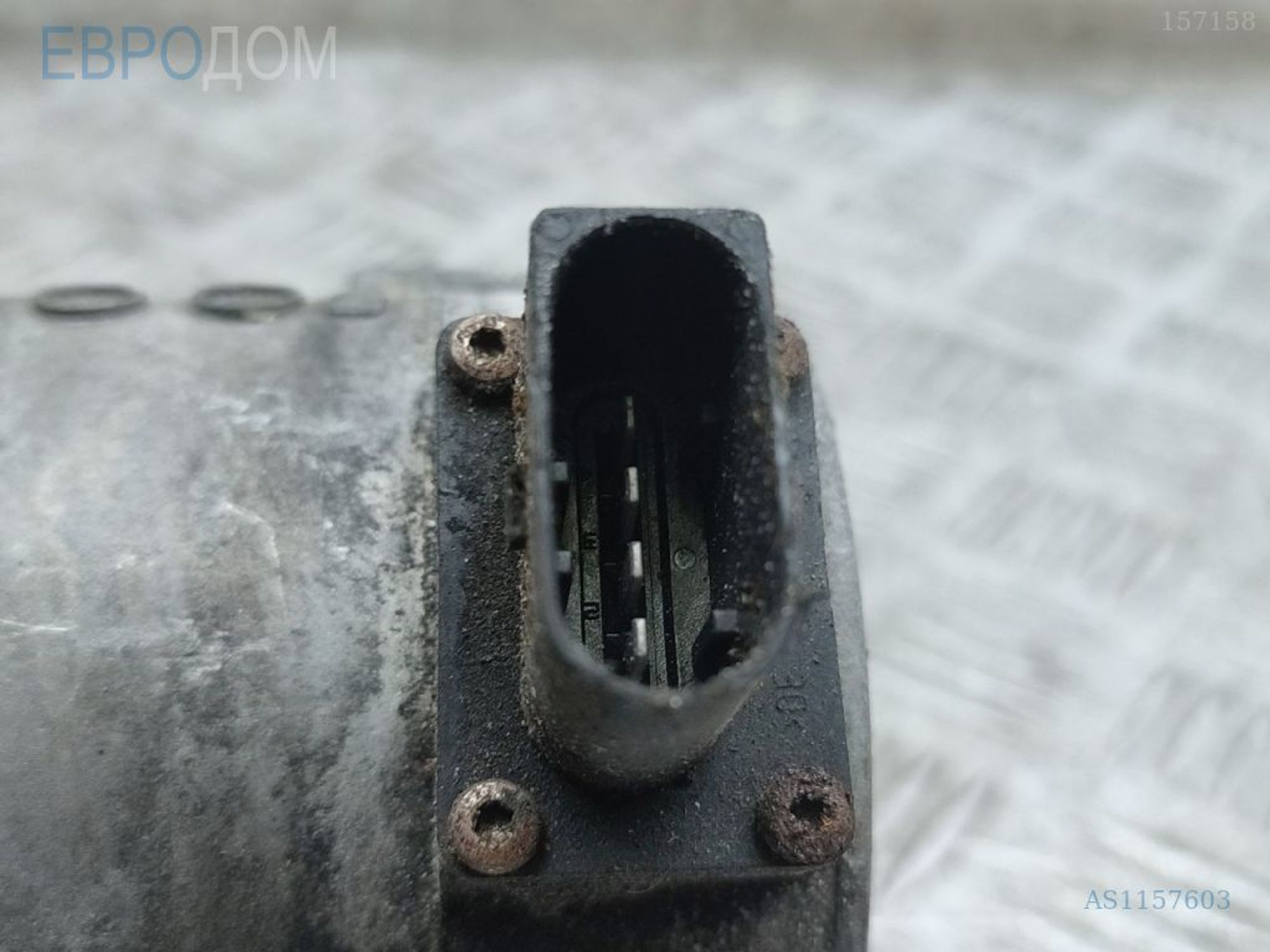 https://gcs.partsauto.market/rn-stockpro.appspot.com/thmbs/3237d7da8dc2136f56140620af6d0874/10985898af19579047183e9294736ce6/62191f18baa000d316c6a341e511bf0b.jpg