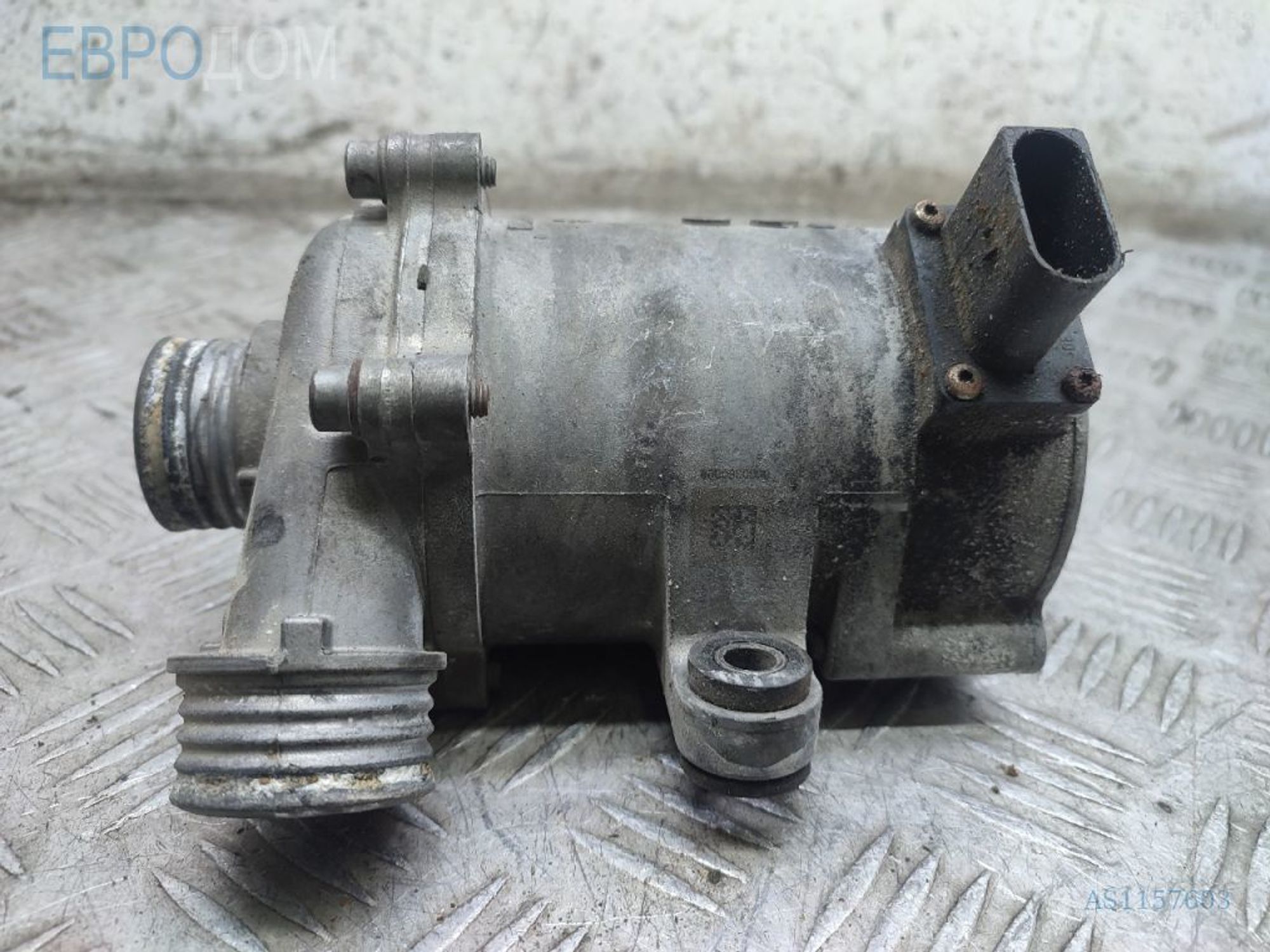 https://gcs.partsauto.market/rn-stockpro.appspot.com/thmbs/3237d7da8dc2136f56140620af6d0874/10985898af19579047183e9294736ce6/ae0118aa983d6a3b1c1724e06998d9d9.jpg