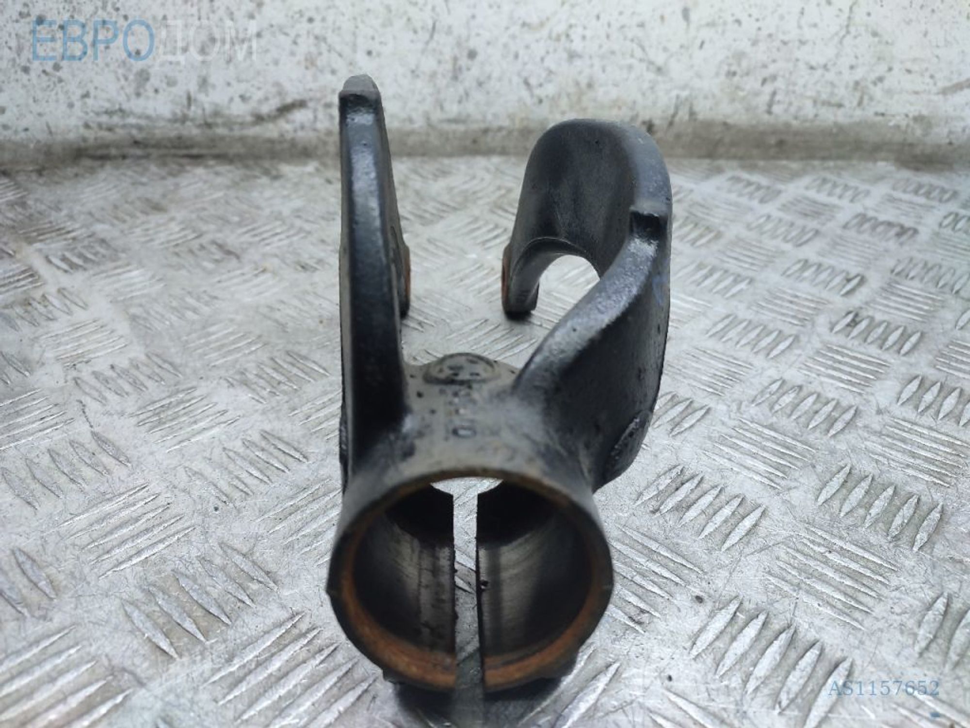 https://gcs.partsauto.market/rn-stockpro.appspot.com/thmbs/3237d7da8dc2136f56140620af6d0874/184ae34eb02ee384cc5cf5ca0897f04b/9416346a526a9927135244f551c8d847.jpg