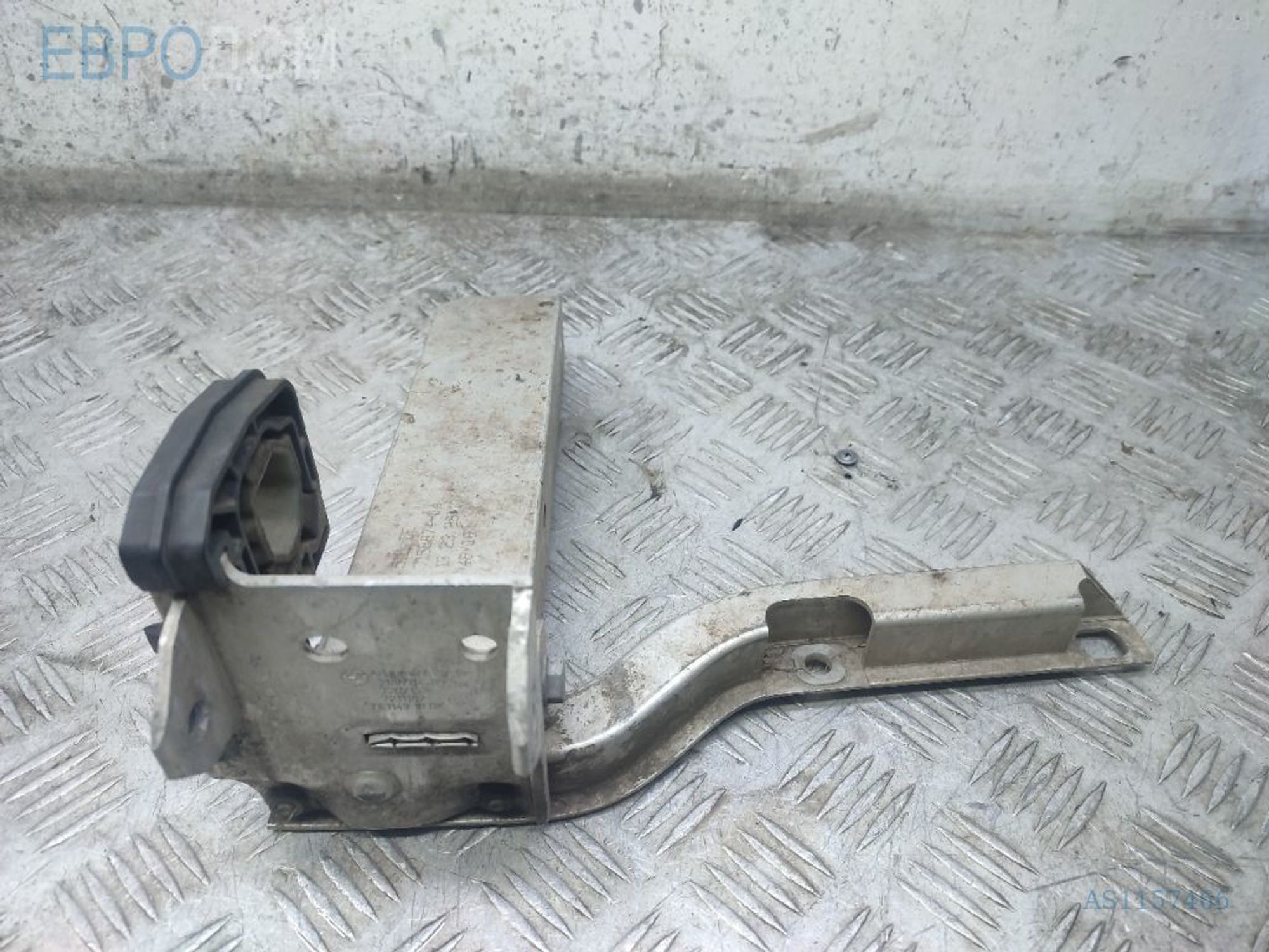 https://gcs.partsauto.market/rn-stockpro.appspot.com/thmbs/3237d7da8dc2136f56140620af6d0874/538129b82830d5915f5256f87714a776/9d1460a4f201bc3e5b4bad0561117c5c.jpg