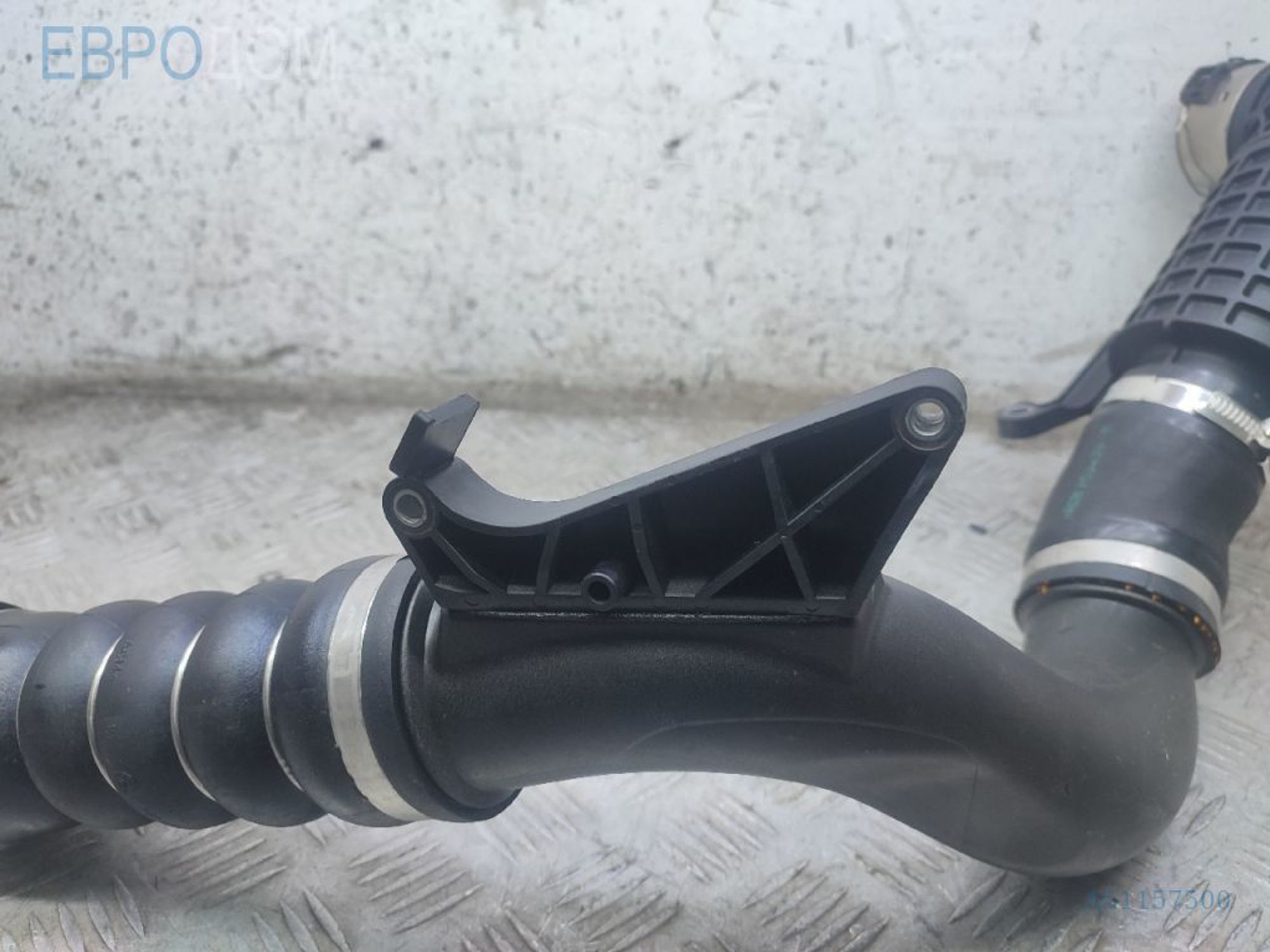 https://gcs.partsauto.market/rn-stockpro.appspot.com/thmbs/3237d7da8dc2136f56140620af6d0874/645228c95bdee3644579959b043d2ac6/2f8f6aecd57563f9dd1348783a58bc5d.jpg