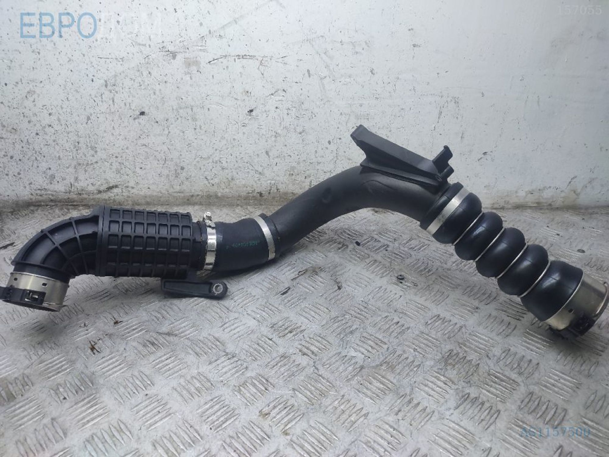 https://gcs.partsauto.market/rn-stockpro.appspot.com/thmbs/3237d7da8dc2136f56140620af6d0874/645228c95bdee3644579959b043d2ac6/6ba4b6997d2ed9eabd4a80d4d5027a8a.jpg