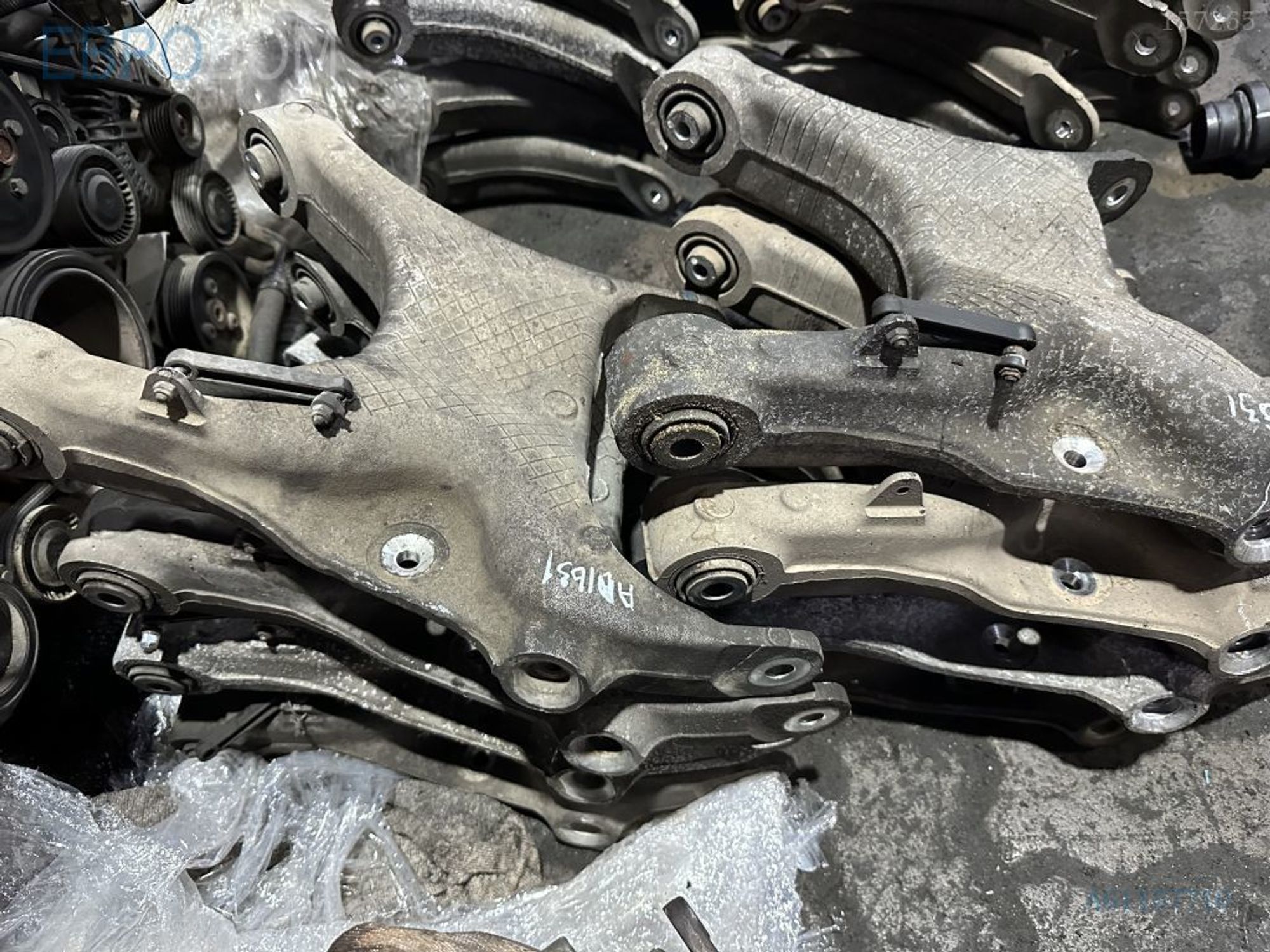 https://gcs.partsauto.market/rn-stockpro.appspot.com/thmbs/3237d7da8dc2136f56140620af6d0874/6fa76f603ae374bbd50dcd6c557c859c/18e6794db36b7c450c1d54bd2876f7db.jpg
