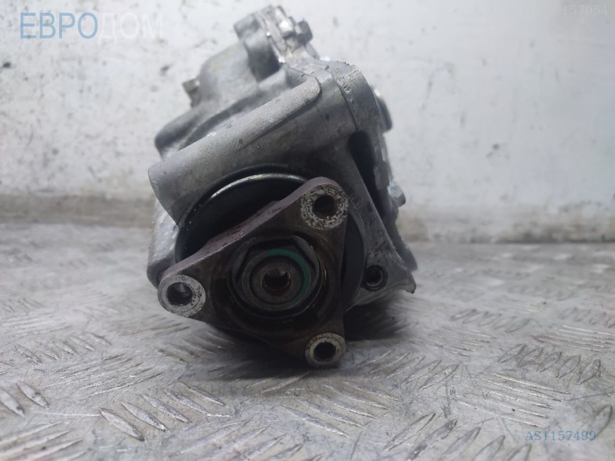 https://gcs.partsauto.market/rn-stockpro.appspot.com/thmbs/3237d7da8dc2136f56140620af6d0874/83e19103f26b4adccb2748724f9c1423/6d90e46c812b628b09f4bb068284cd82.jpg