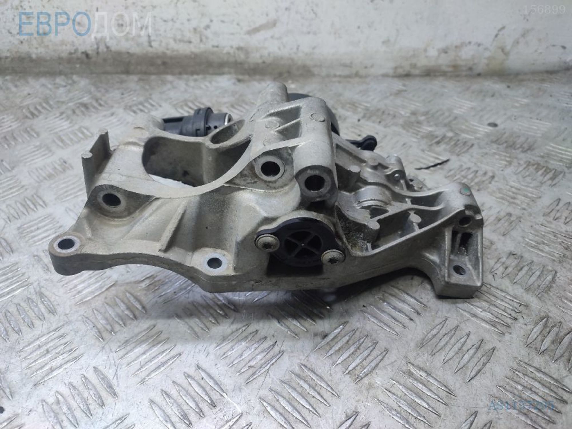 https://gcs.partsauto.market/rn-stockpro.appspot.com/thmbs/3237d7da8dc2136f56140620af6d0874/84396117d56f61c6c57ecc2f1b84d728/cb5b96b4a3f2a4789d4bda775f9d0781.jpg