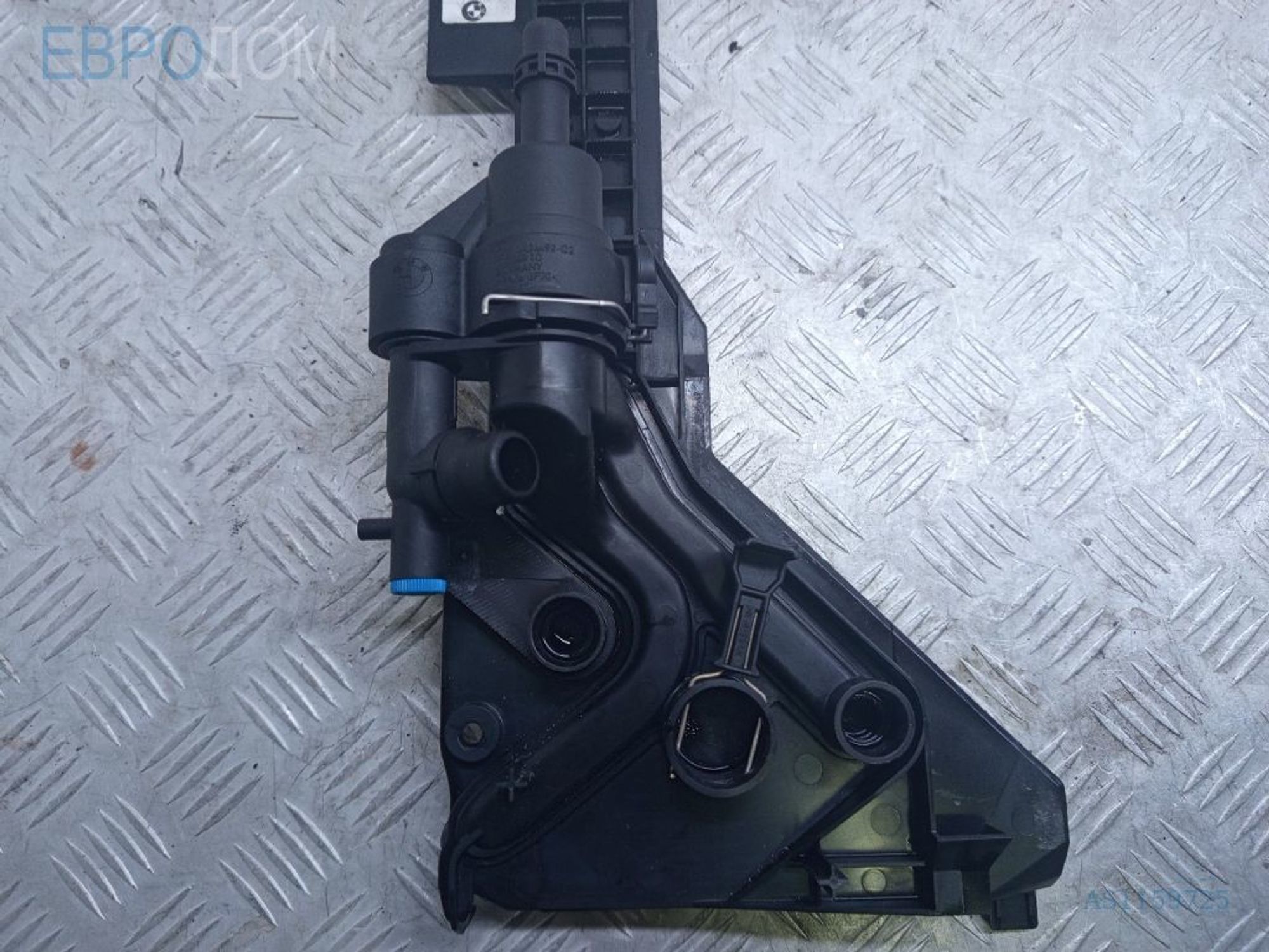 https://gcs.partsauto.market/rn-stockpro.appspot.com/thmbs/3237d7da8dc2136f56140620af6d0874/8983211c5ec3094d3c626ccc77371ab1/0b4c64bb8845edcbf9f2c9b60bae4ecc.jpg