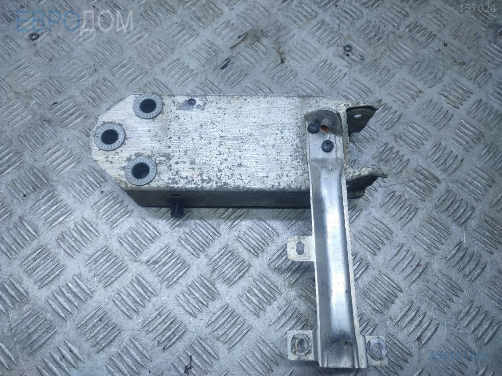 https://gcs.partsauto.market/rn-stockpro.appspot.com/thmbs/3237d7da8dc2136f56140620af6d0874/b80c77956be87a500311bbc908b7982c/f6f4e5f4331645a37f673f2a951e4fe8.jpg
