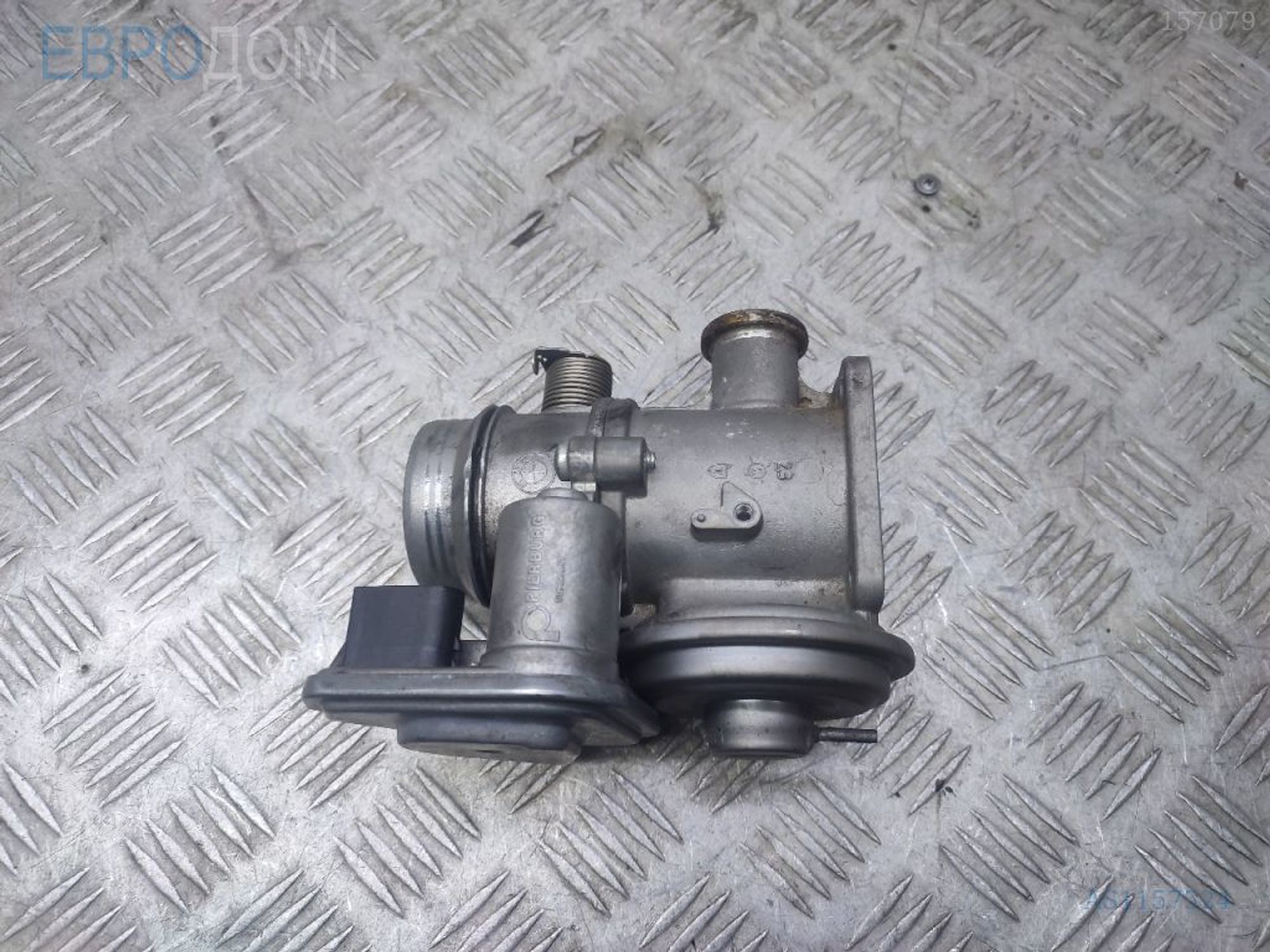 https://gcs.partsauto.market/rn-stockpro.appspot.com/thmbs/3237d7da8dc2136f56140620af6d0874/c0629ef7421f5d9315b2d9867cc0eaf9/56f687d3f9238a97623adbc2a479aa89.jpg