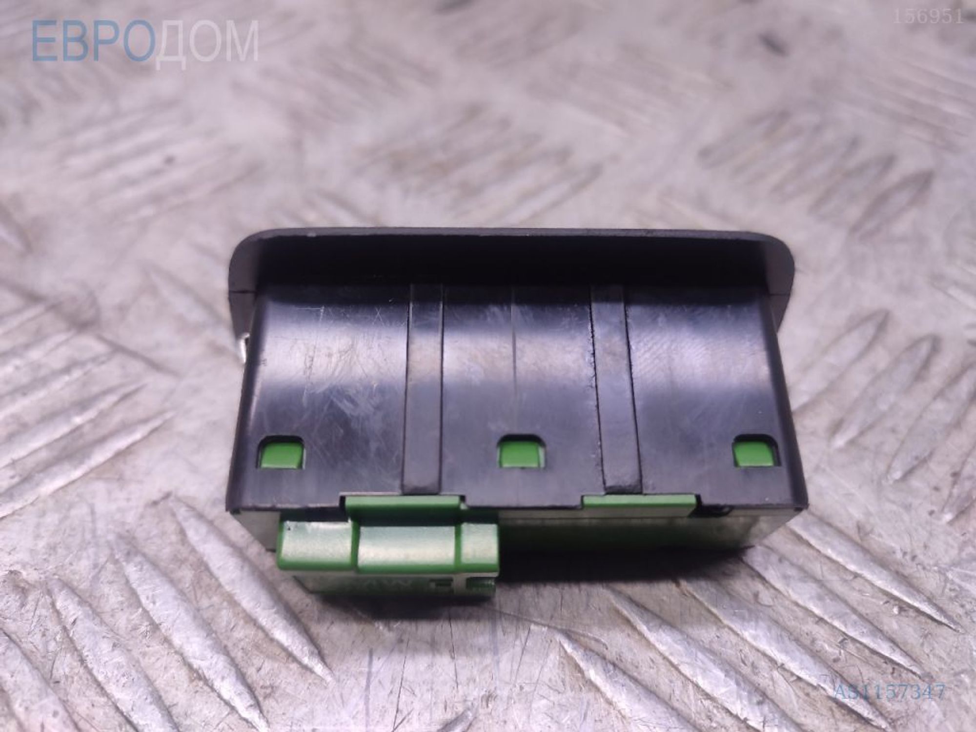 https://gcs.partsauto.market/rn-stockpro.appspot.com/thmbs/3237d7da8dc2136f56140620af6d0874/c711682a8738fda3634a7b43073b3af4/d37f241232ab5131251c2951cb8bdbb8.jpg