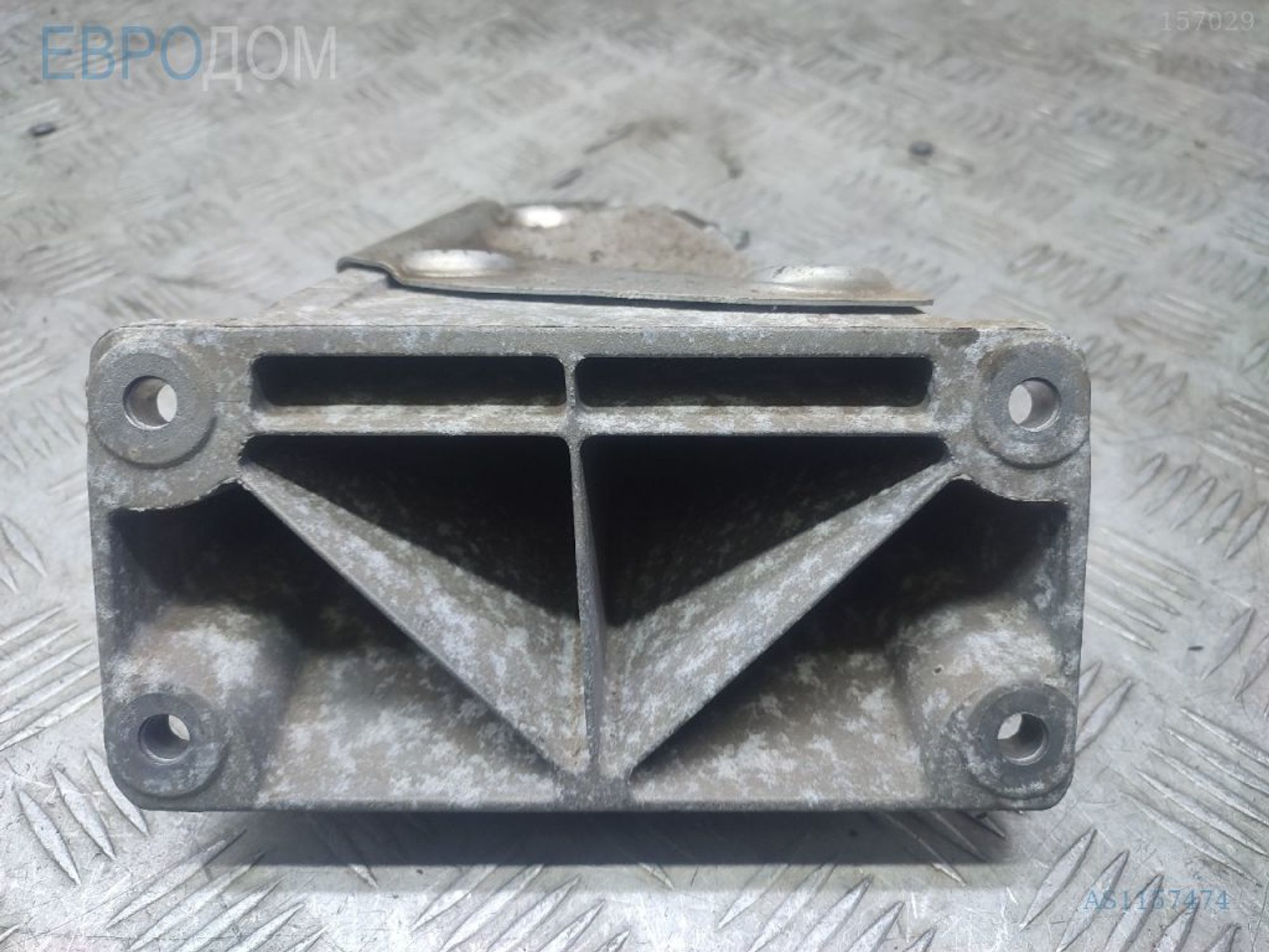 https://gcs.partsauto.market/rn-stockpro.appspot.com/thmbs/3237d7da8dc2136f56140620af6d0874/cc5546632bd09d524c58a13fd91731b3/dbd8f0c6b82bc5511d5e574dba1ce787.jpg