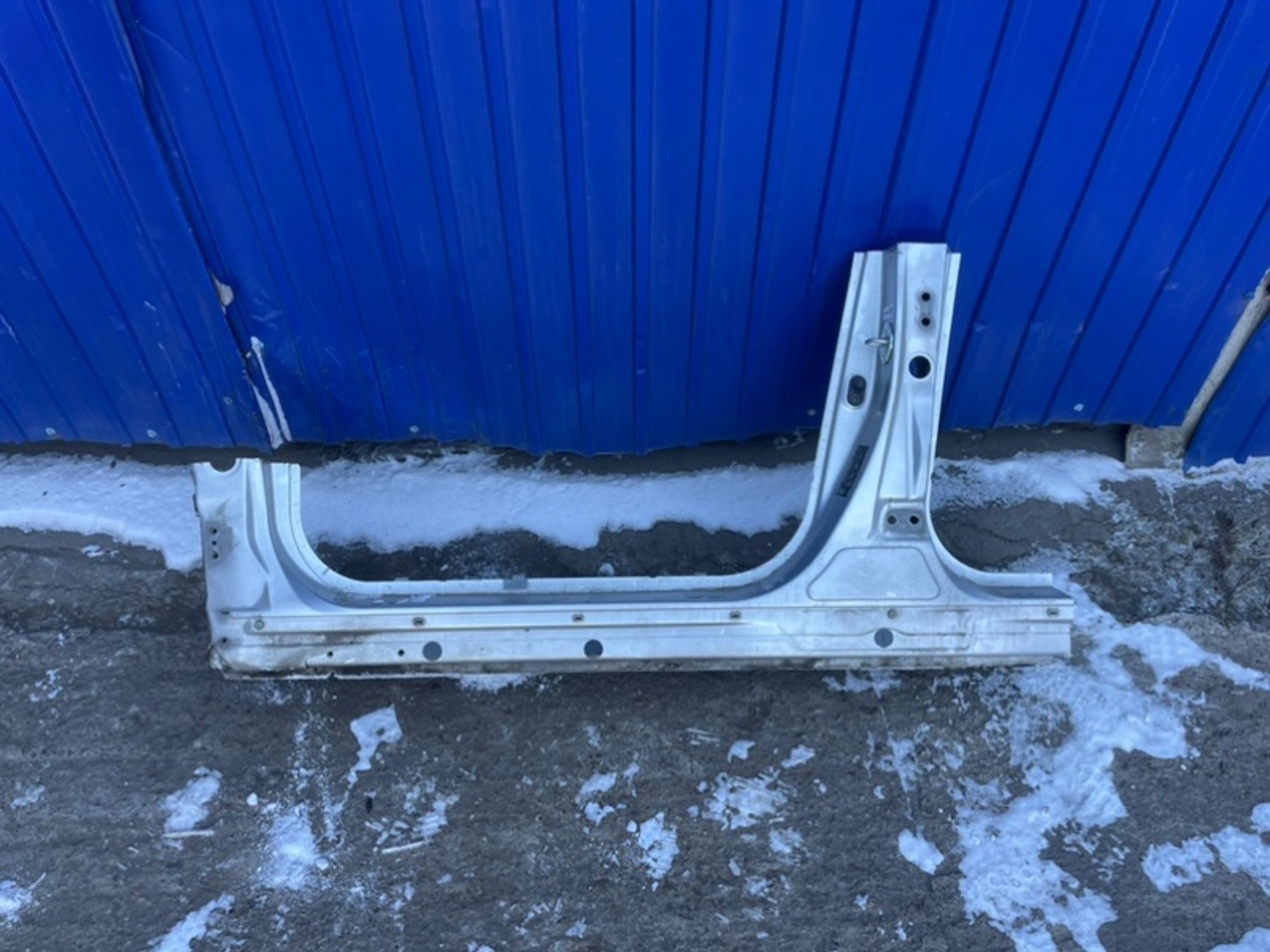 Порог кузова Toyota Vista 2003 6131232180 ZZV50 1ZZ-FE, левый