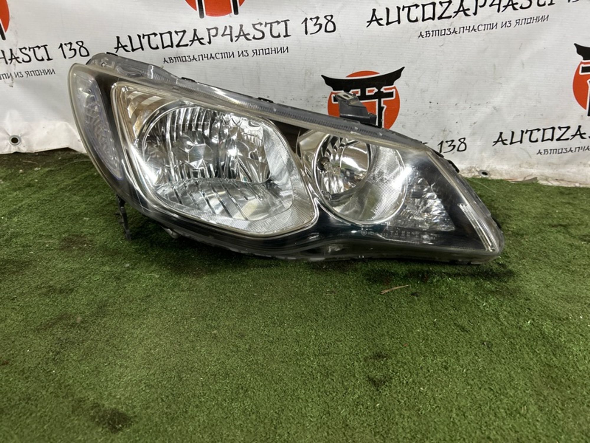 Фара Honda Civic 2008 33101SNB023 FD1 R18A1, правая