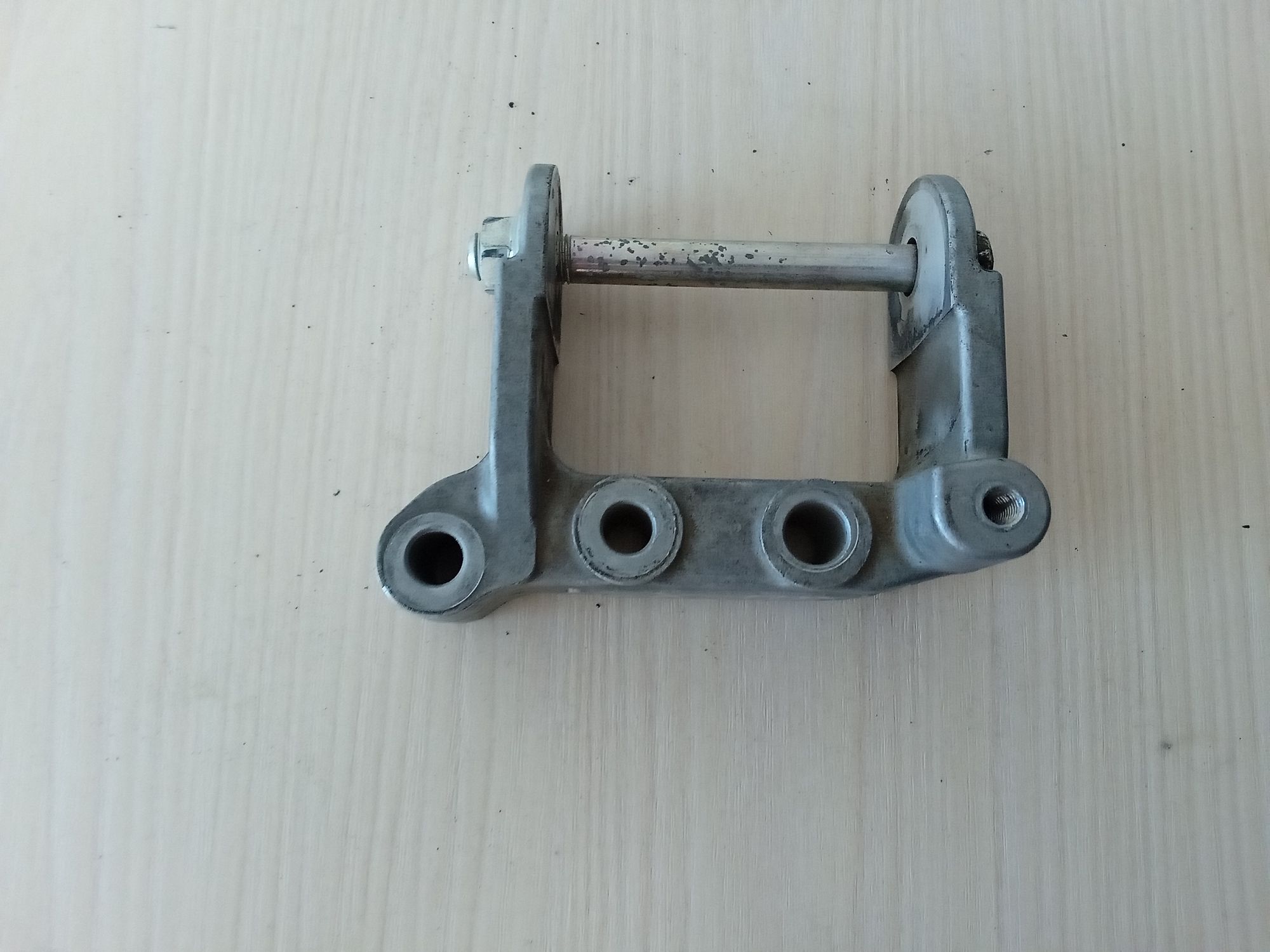 https://gcs.partsauto.market/rn-stockpro.appspot.com/thmbs/49e705ea797ec95b4b5fe9cd50994820/parts/60298afd-48ff-54e5-abae-fe054f52dfcd_8bc6c159-7ba1-4843-a9c4-9800b2f72cd3.jpg