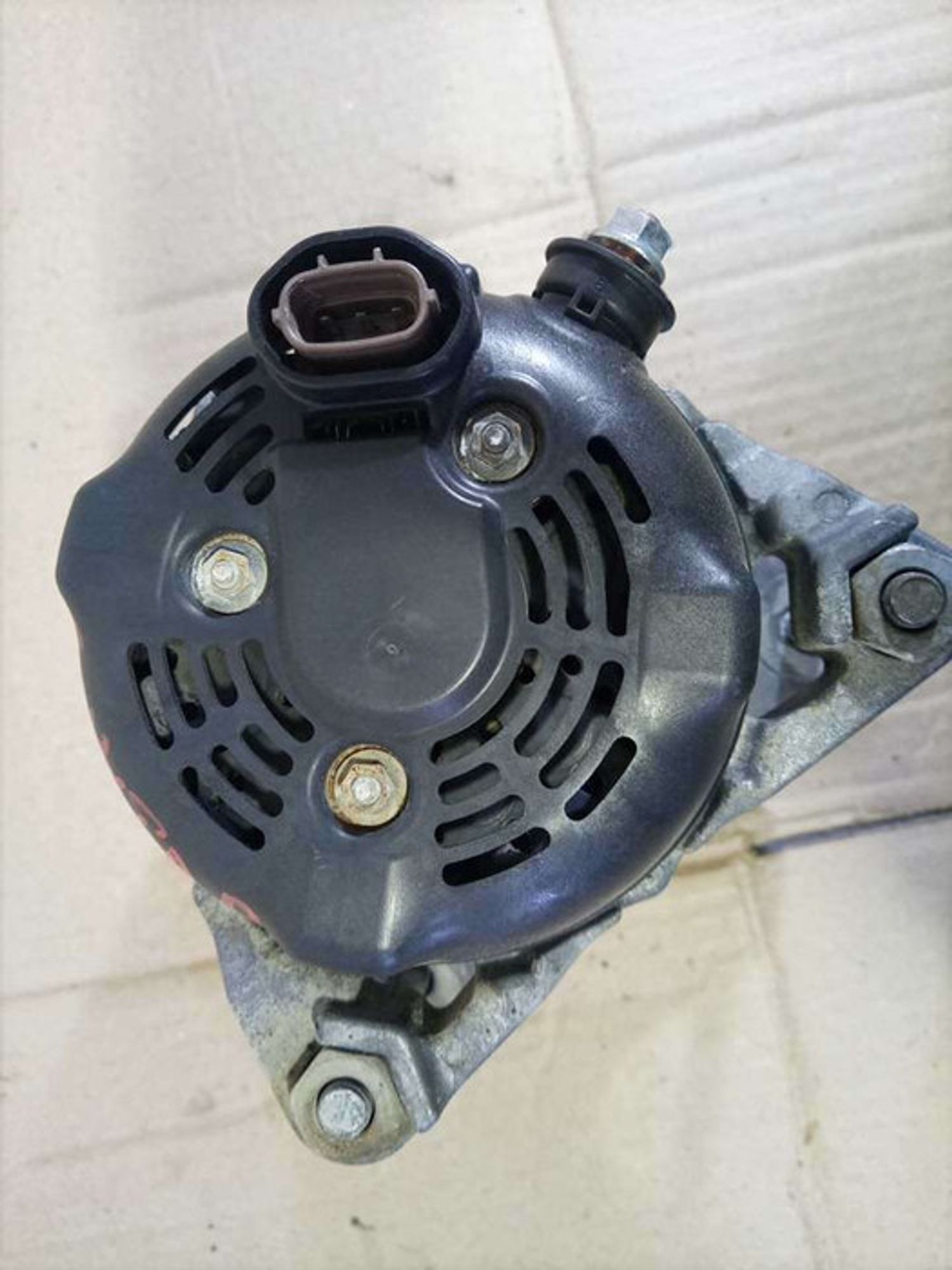 https://gcs.partsauto.market/rn-stockpro.appspot.com/thmbs/78ee0fb3787e2dce013ed29fc8a1120c/020924b3d2c25a232897b2d381255877/238dd1605a4127531520ff975b2a0d29.jpg