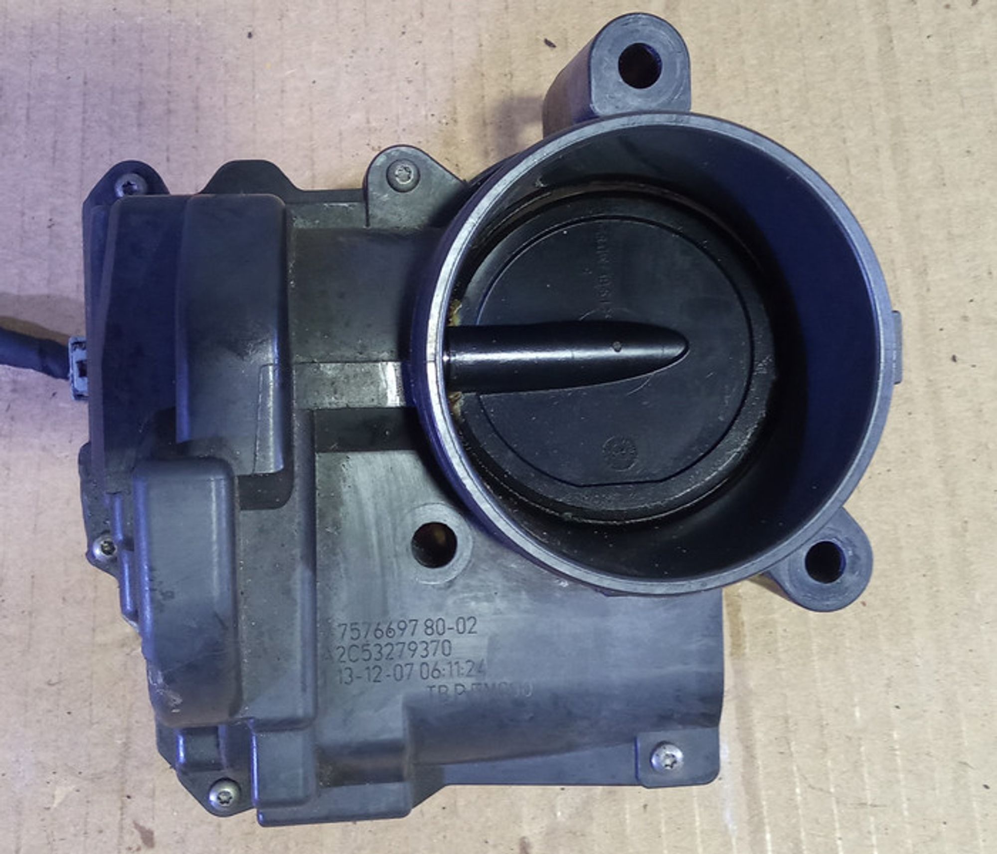 https://gcs.partsauto.market/rn-stockpro.appspot.com/thmbs/78ee0fb3787e2dce013ed29fc8a1120c/075df1e767e47bff4cb1c500670685ce/80f2f2da285c8d7793a38d6205886492.jpg