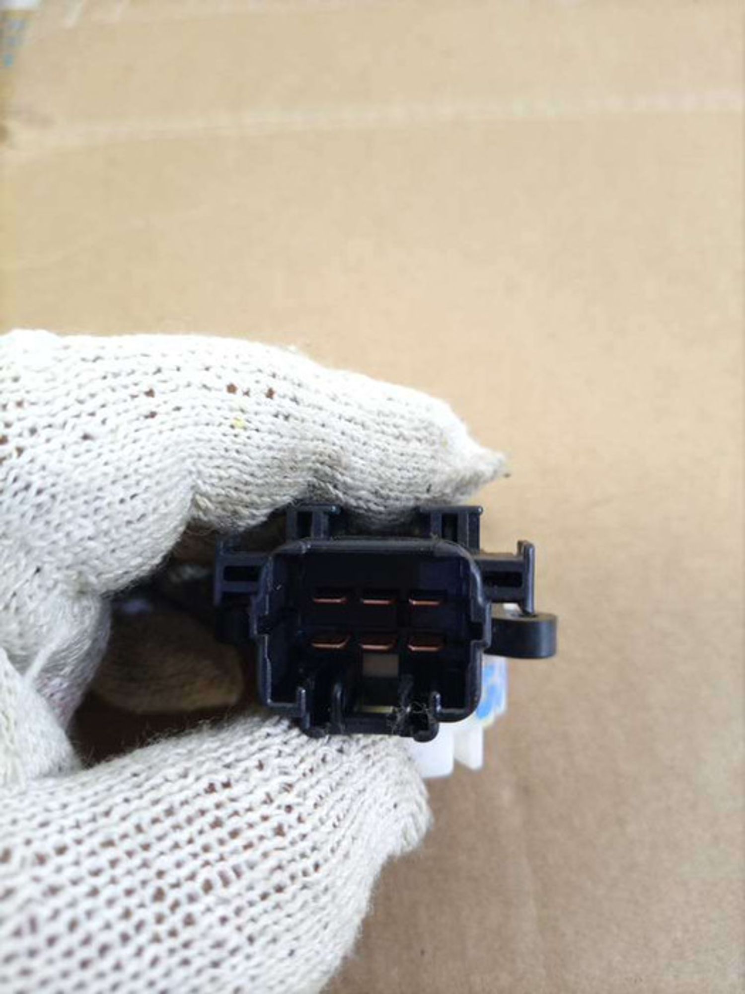 https://gcs.partsauto.market/rn-stockpro.appspot.com/thmbs/78ee0fb3787e2dce013ed29fc8a1120c/0a38a89cd022a631a0e6db55bc16667b/4a02d704d413cded87f3d686037e8131.jpg