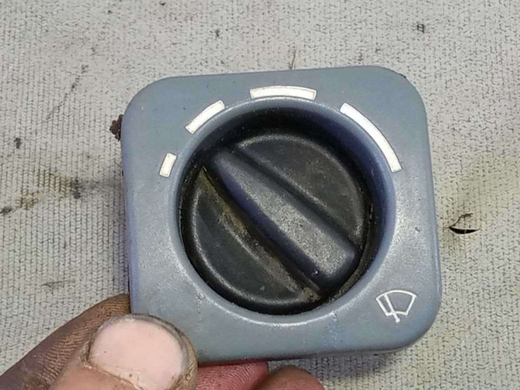 https://gcs.partsauto.market/rn-stockpro.appspot.com/thmbs/78ee0fb3787e2dce013ed29fc8a1120c/1091bc92387ff8a912f2cf9068462cf5/1e4e1f0e32bae85253e0a1d3fbdee6fb.jpg