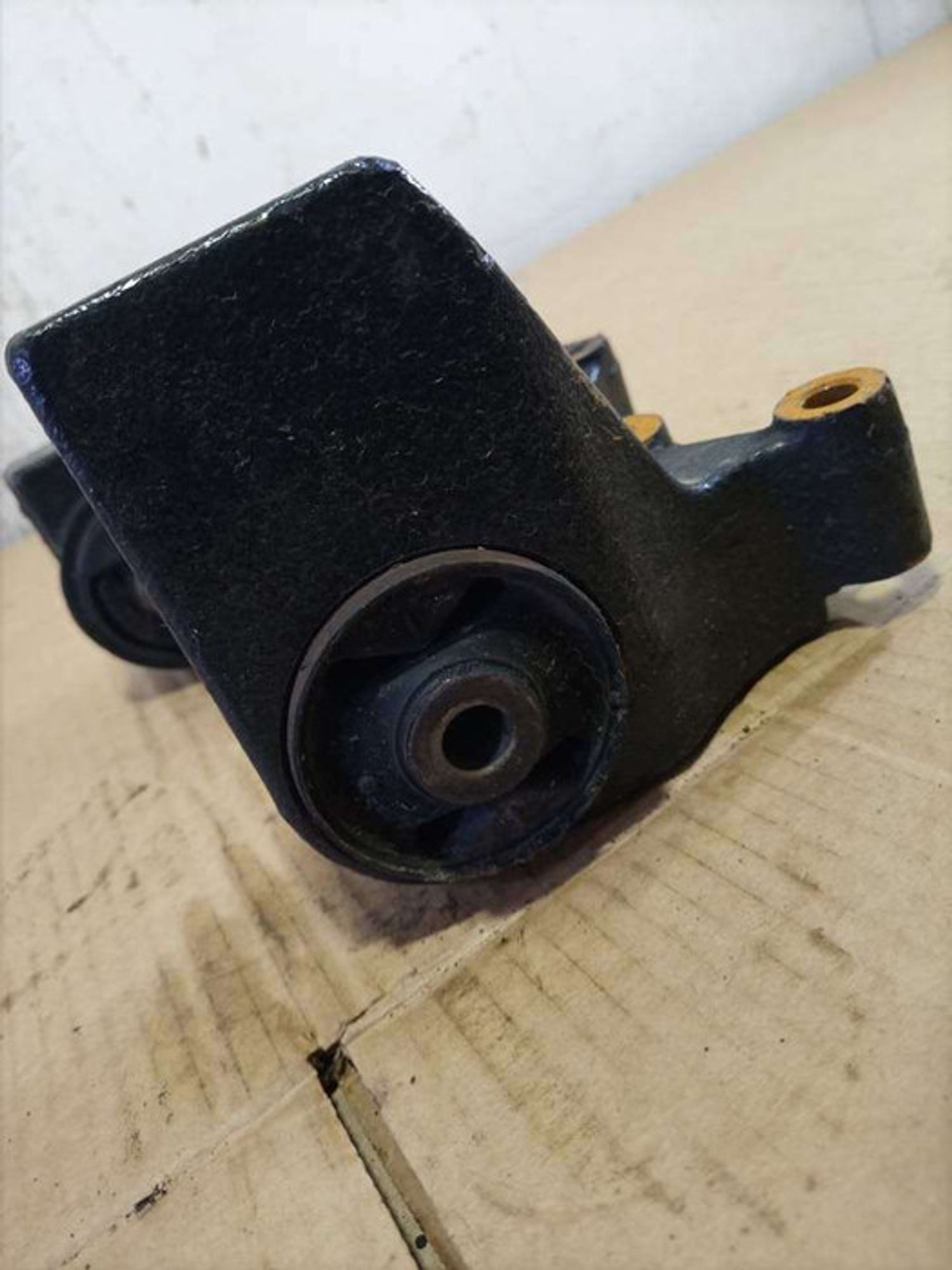 https://gcs.partsauto.market/rn-stockpro.appspot.com/thmbs/78ee0fb3787e2dce013ed29fc8a1120c/15c4c46681c4a276aaea9c1481d7b31f/7039ebc5a82666880b91d4584cbe3819.jpg