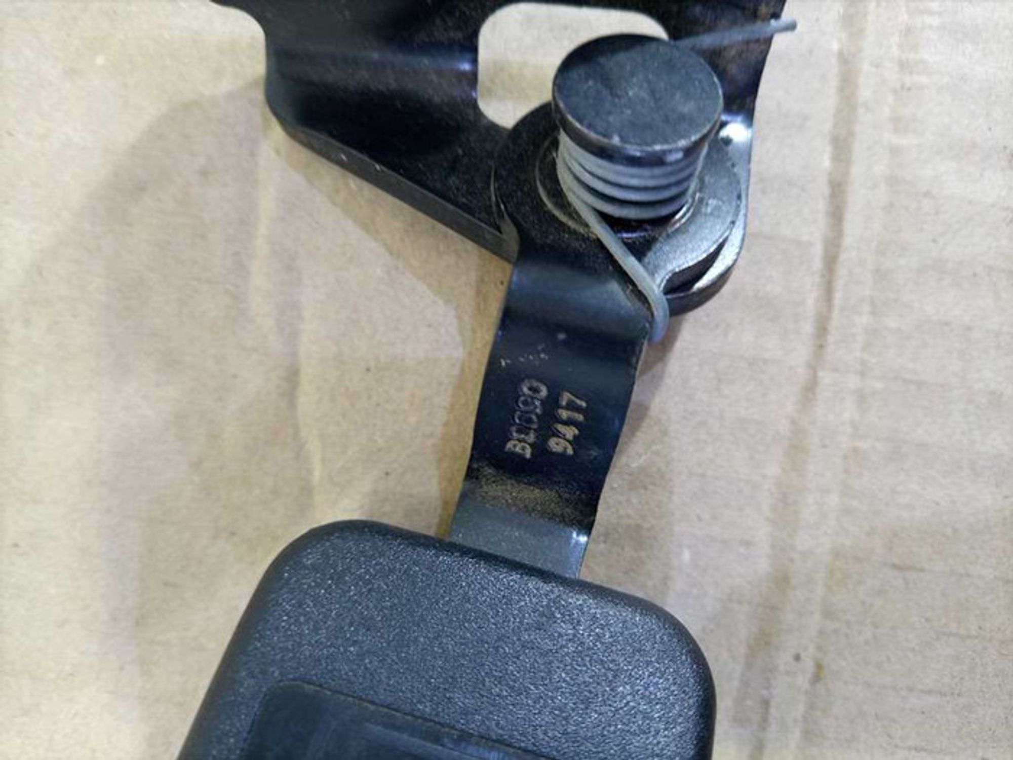 https://gcs.partsauto.market/rn-stockpro.appspot.com/thmbs/78ee0fb3787e2dce013ed29fc8a1120c/29e22a0bf9de9fd75c6ca593d38279cf/f943a0584b60843f57b2b7425b9edcf8.jpg