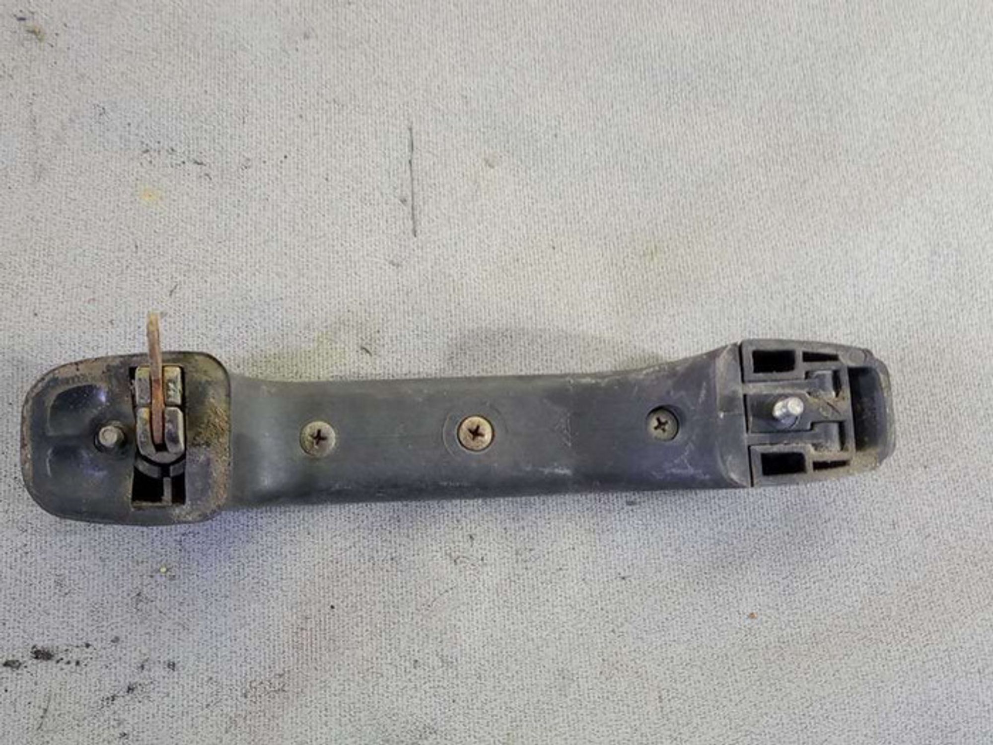 https://gcs.partsauto.market/rn-stockpro.appspot.com/thmbs/78ee0fb3787e2dce013ed29fc8a1120c/343c30a31fec29f0ff6445f585e3575b/63ed576e8e87c3afb43841b2f1ba5ca3.jpg