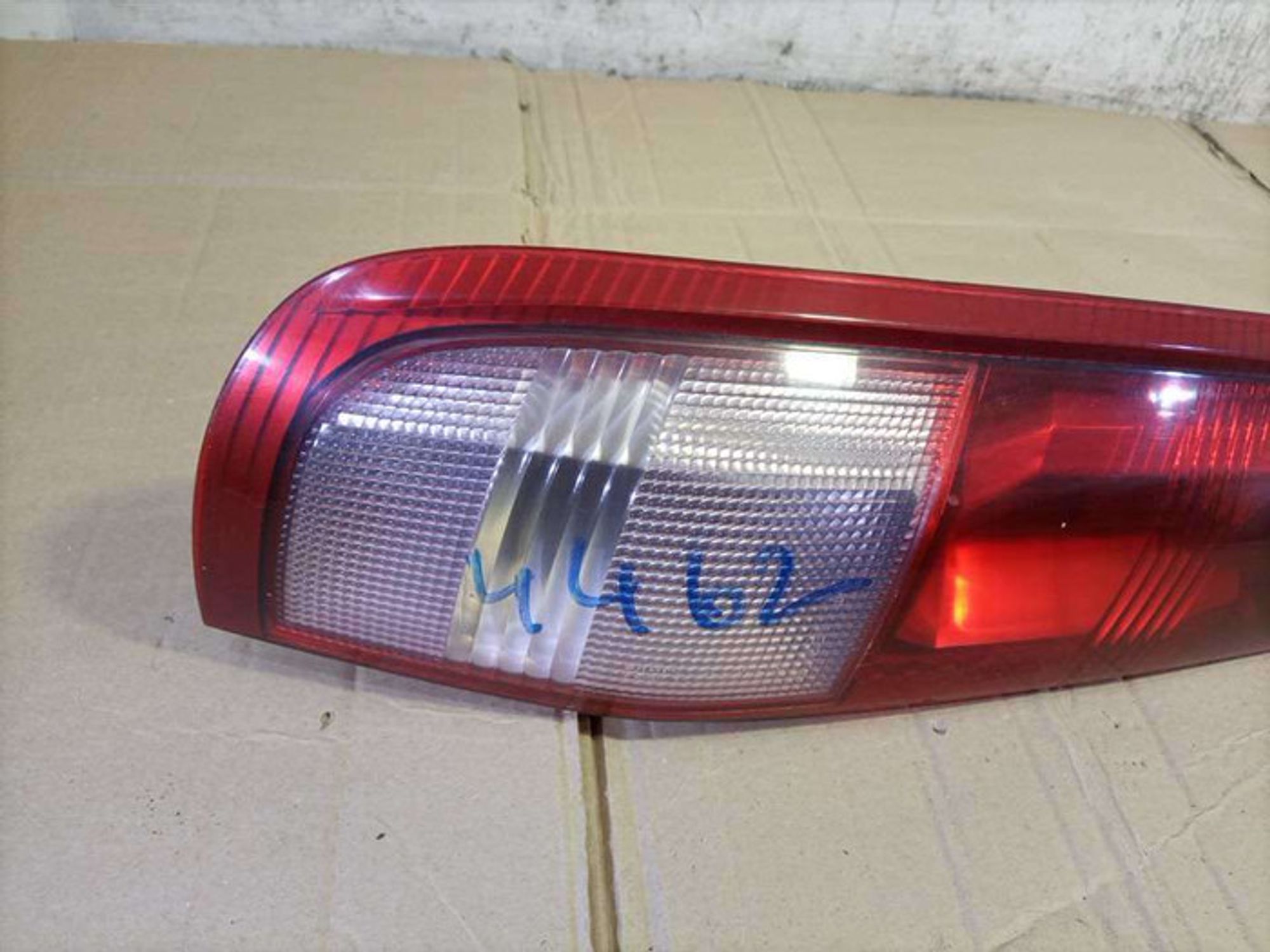 https://gcs.partsauto.market/rn-stockpro.appspot.com/thmbs/78ee0fb3787e2dce013ed29fc8a1120c/3d728b39829a2729c8ad68a776d12752/816c1ef10f9d0467d4e3dc323d20840a.jpg