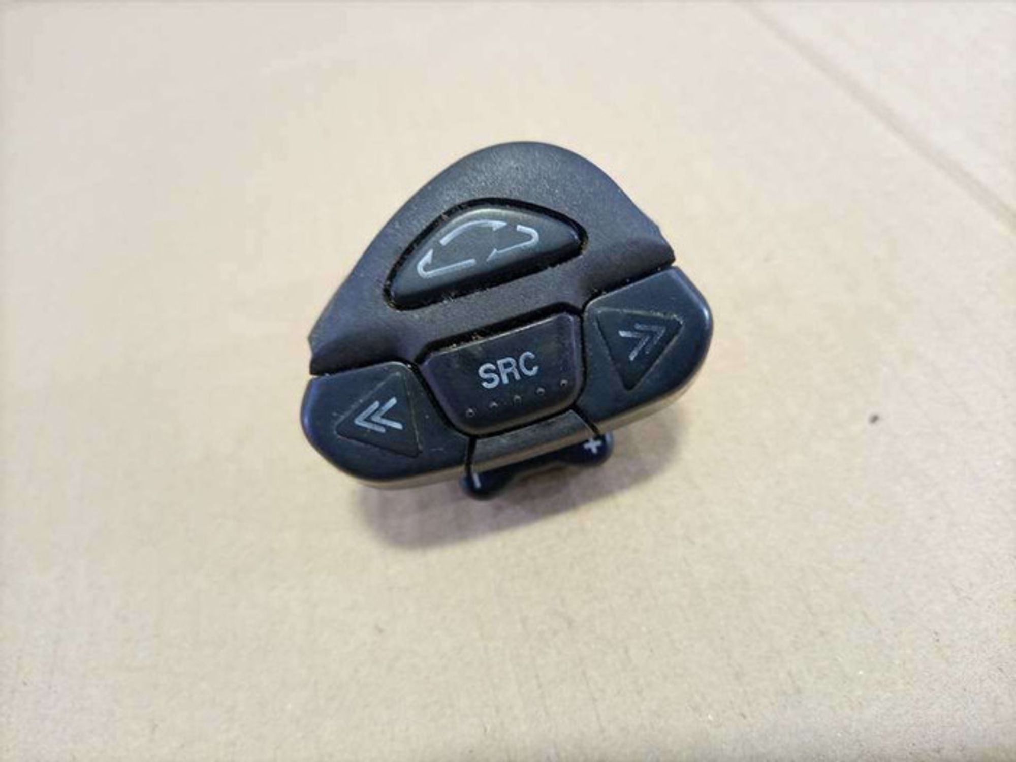 https://gcs.partsauto.market/rn-stockpro.appspot.com/thmbs/78ee0fb3787e2dce013ed29fc8a1120c/429e39a163d13d6d084864c65a8c4f44/89387017852113a8519f5f44ee2b4346.jpg