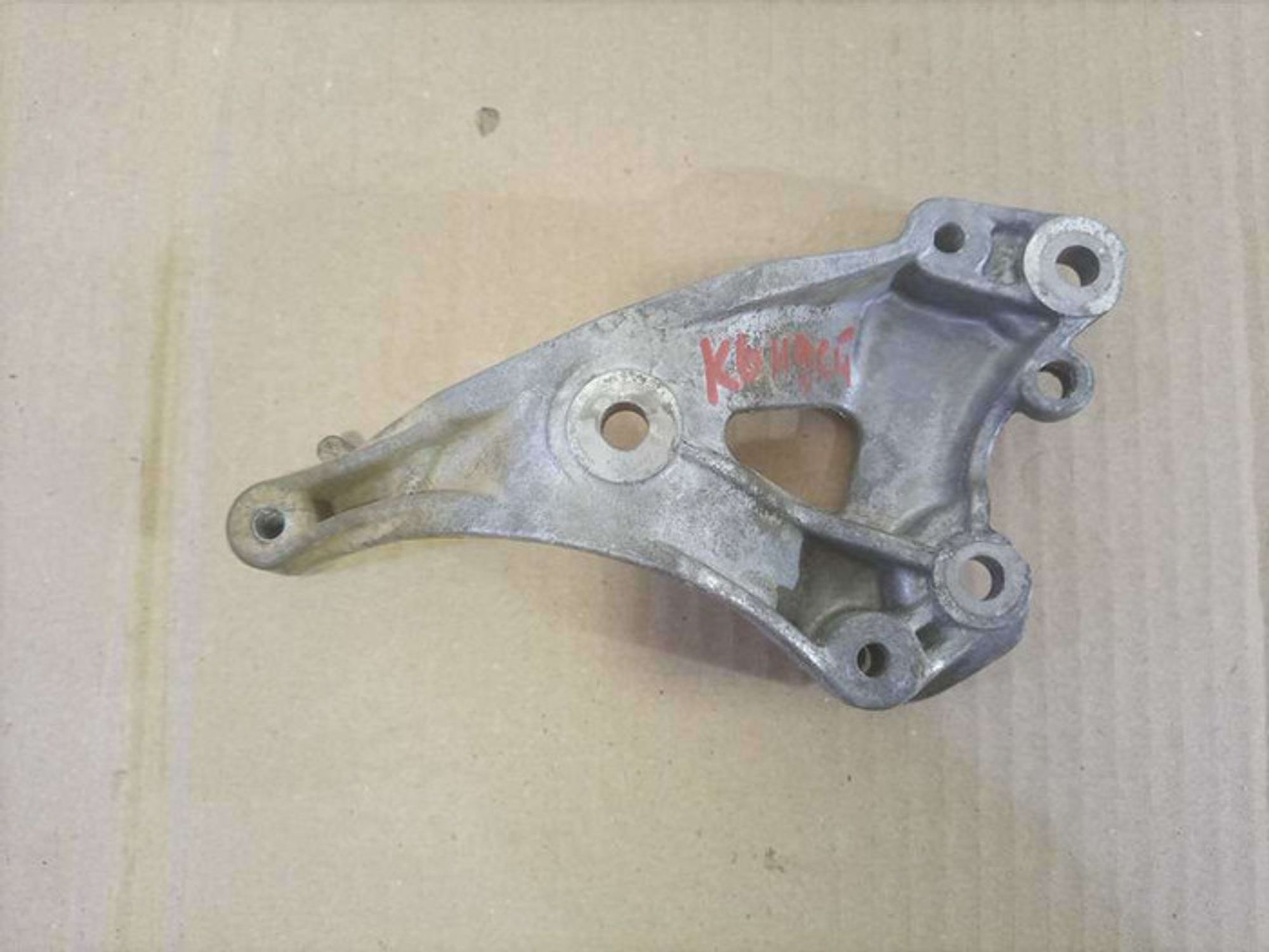 https://gcs.partsauto.market/rn-stockpro.appspot.com/thmbs/78ee0fb3787e2dce013ed29fc8a1120c/43c059db1bd575fa6b040c0480270c75/260494bc4d2a0ecae875fbd01352c110.jpg