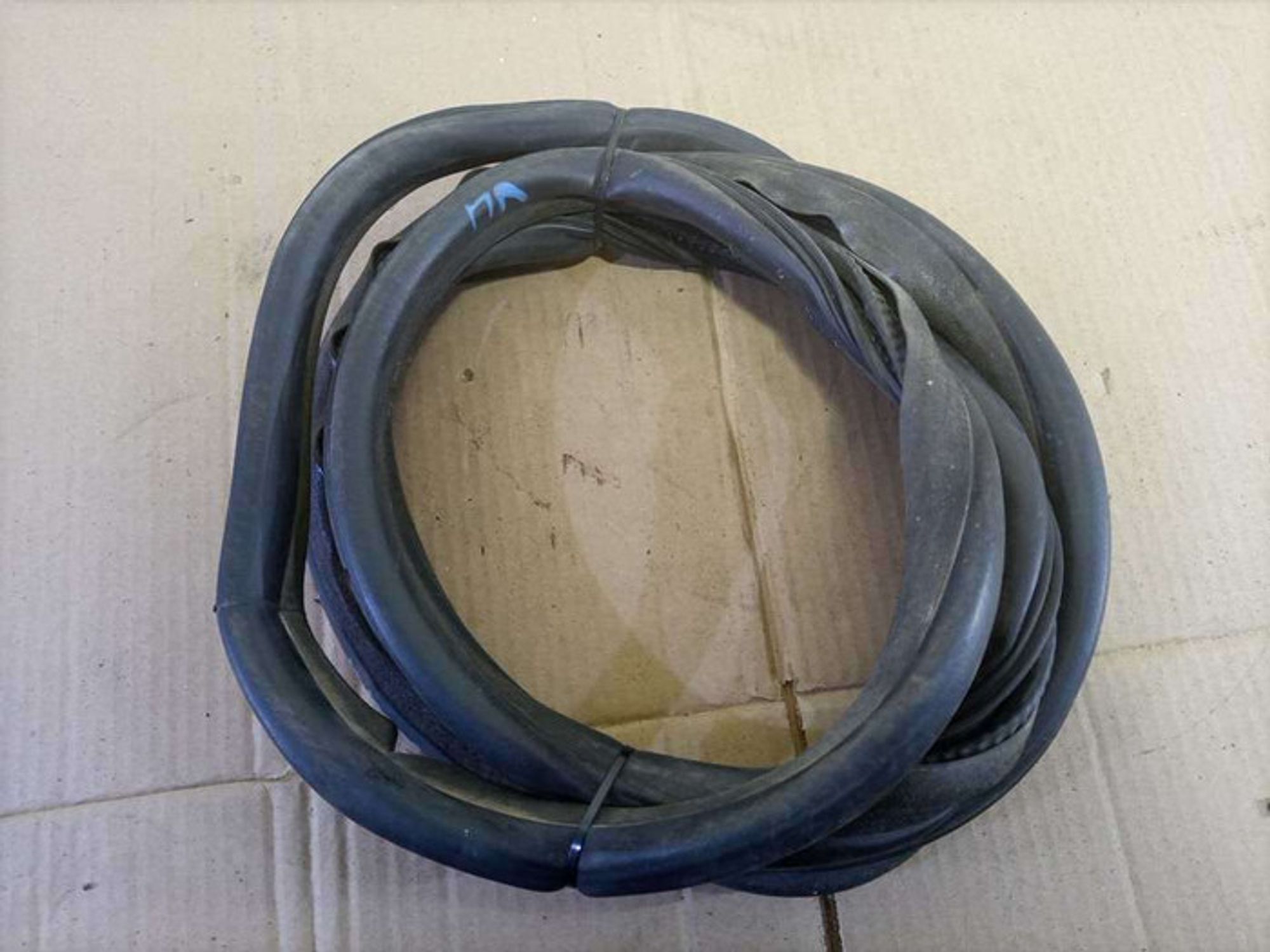 https://gcs.partsauto.market/rn-stockpro.appspot.com/thmbs/78ee0fb3787e2dce013ed29fc8a1120c/4b4858ff786fa51c7c82efc3084a090f/b6efa611ca342952b085fc814f68eaf3.jpg