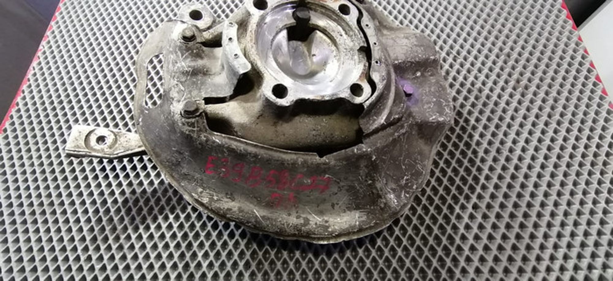 https://gcs.partsauto.market/rn-stockpro.appspot.com/thmbs/78ee0fb3787e2dce013ed29fc8a1120c/4bc4d5451adf92efdc41839d4fa8c3f0/c5b6c6602af82dcf68a2f43e66efd8ee.jpg