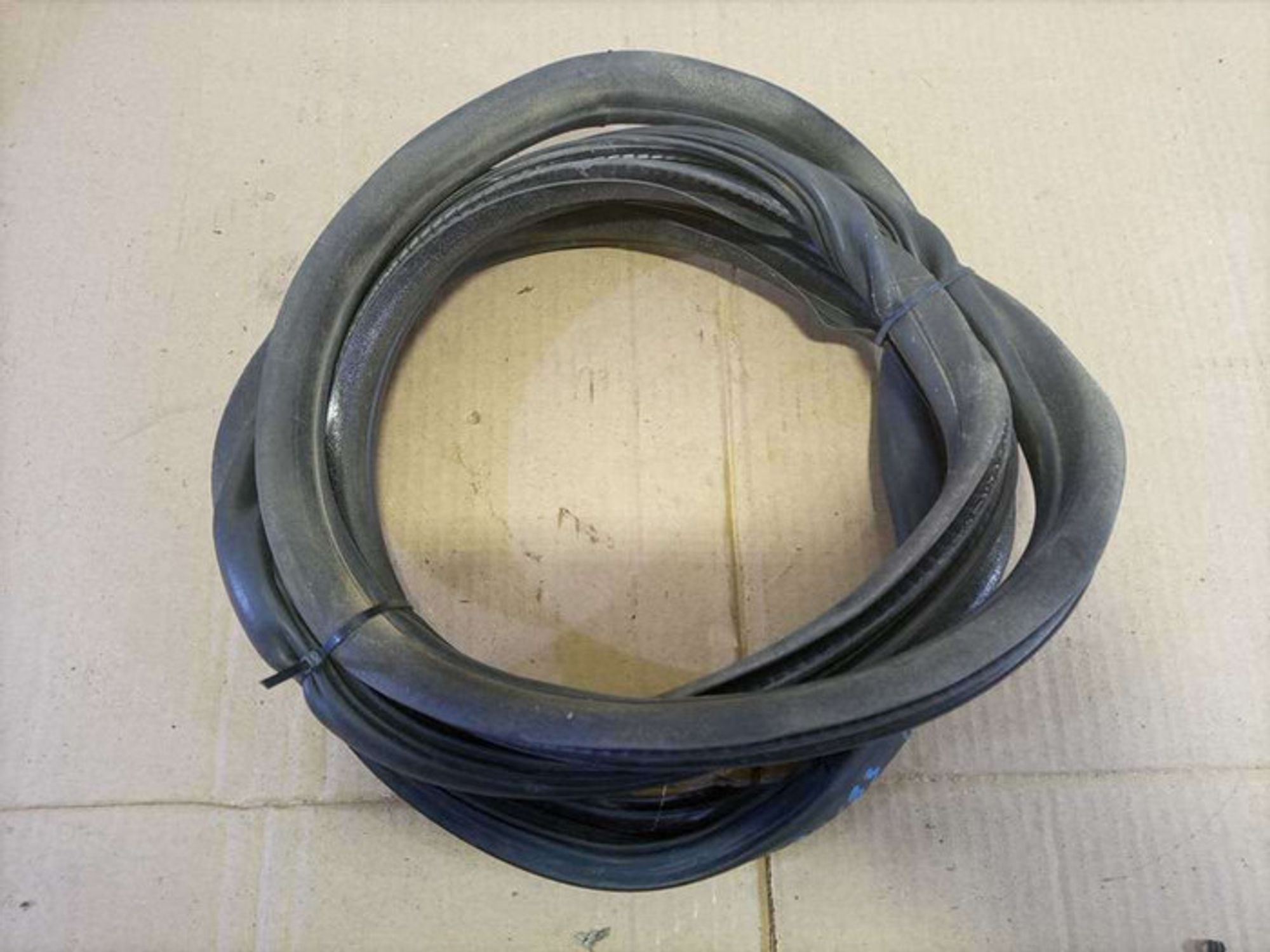 https://gcs.partsauto.market/rn-stockpro.appspot.com/thmbs/78ee0fb3787e2dce013ed29fc8a1120c/52da6f602bb8777097b22543a07e23b0/f94457077593f146f6809227328a877f.jpg