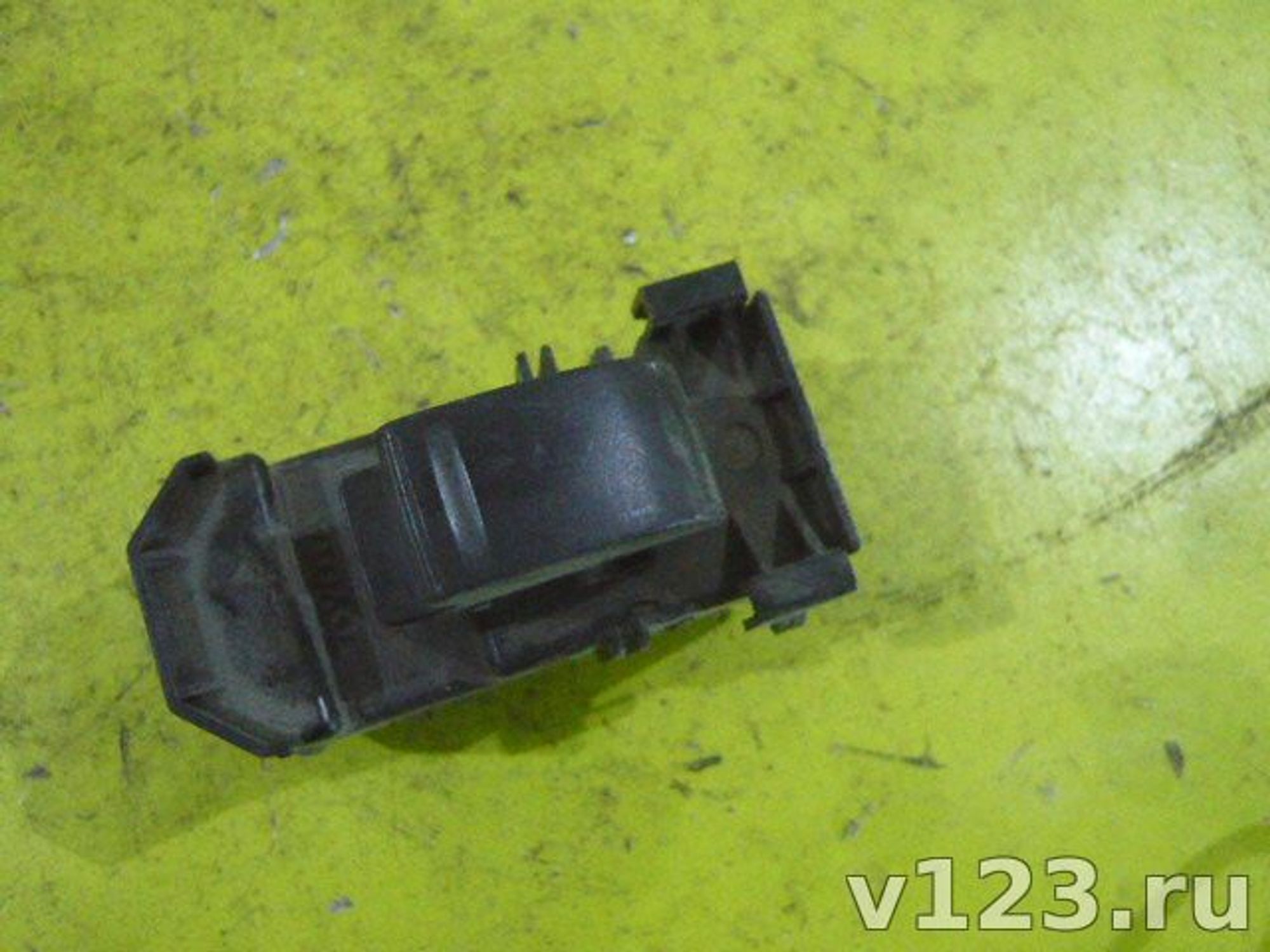 https://gcs.partsauto.market/rn-stockpro.appspot.com/thmbs/78ee0fb3787e2dce013ed29fc8a1120c/5a51e1fe66d17ca4275813134856f8ce/c1b18a654bc113426b6aa37c8d159ba8.jpg