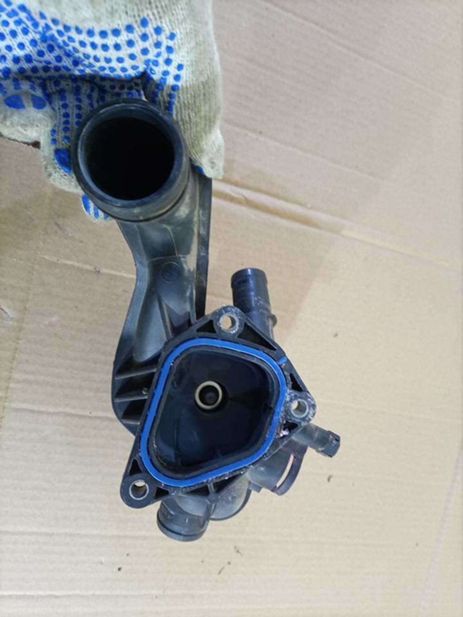 https://gcs.partsauto.market/rn-stockpro.appspot.com/thmbs/78ee0fb3787e2dce013ed29fc8a1120c/67a3542b112f0bdb6e9e79b3fd6b7fe2/c7eba62759fb2608e222a520ee836d16.jpg