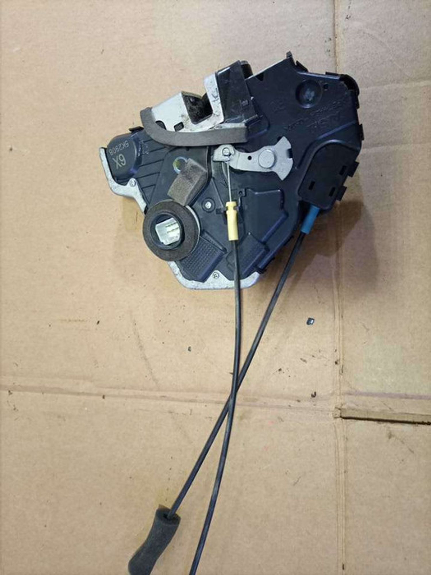 https://gcs.partsauto.market/rn-stockpro.appspot.com/thmbs/78ee0fb3787e2dce013ed29fc8a1120c/6af0297d71d3b9cd9770a2673c6dcb74/3f51f495621079bfa8f04b6b5ae298b8.jpg