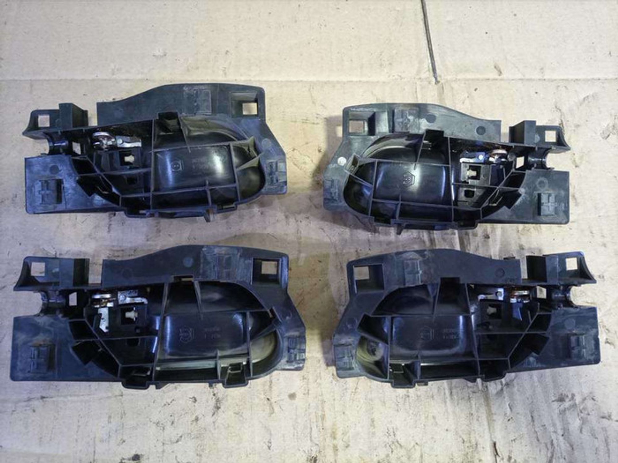 https://gcs.partsauto.market/rn-stockpro.appspot.com/thmbs/78ee0fb3787e2dce013ed29fc8a1120c/7941629e655b1ec815b7d209a7874e8a/ba9f8a076d30bf83c67b170f85424ee0.jpg