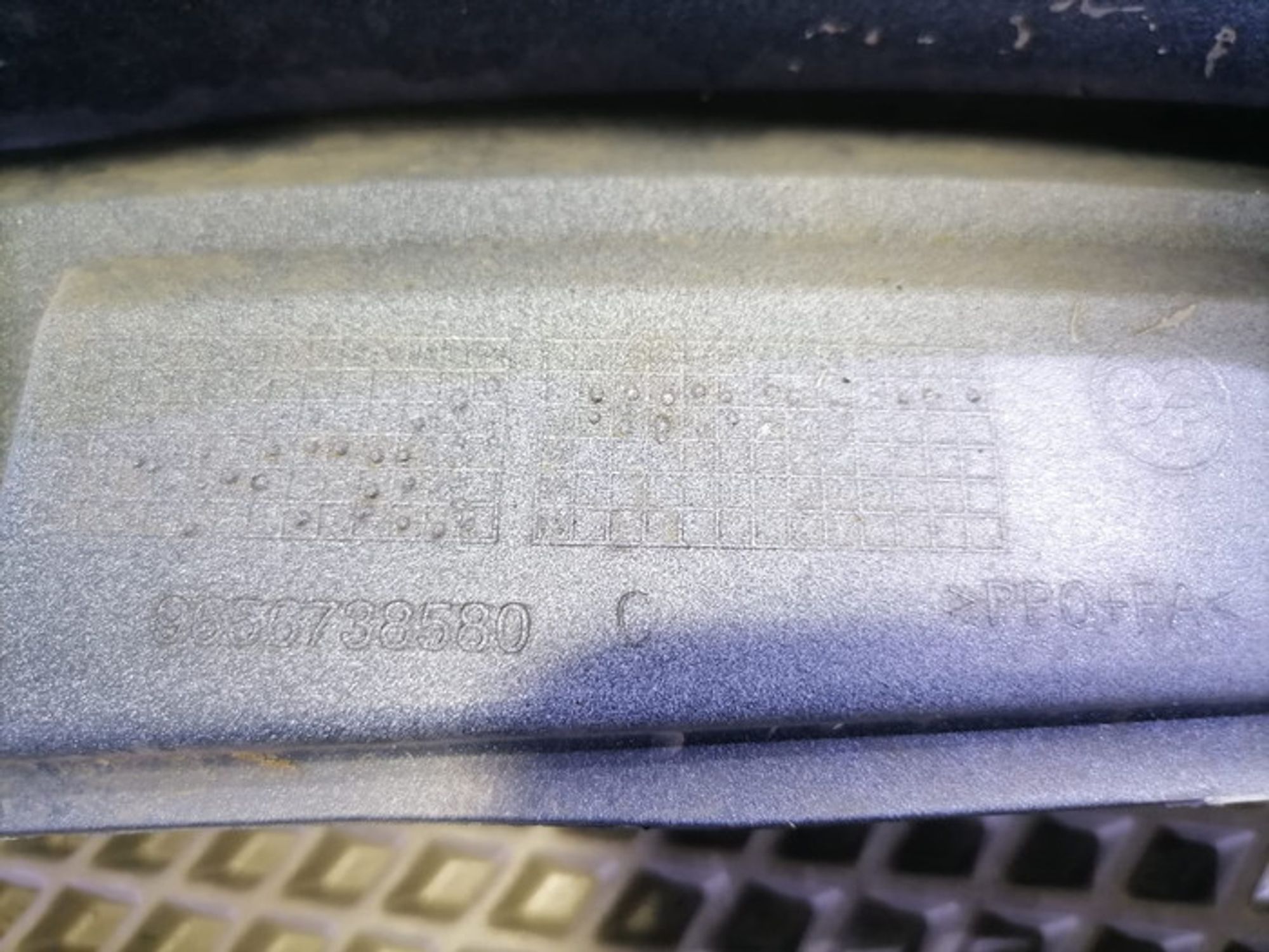 https://gcs.partsauto.market/rn-stockpro.appspot.com/thmbs/78ee0fb3787e2dce013ed29fc8a1120c/7dd9b165da87b8a69fcc7f9607cf969d/c6d0366cb8e76c4b0df4a51ac3fceff8.jpg