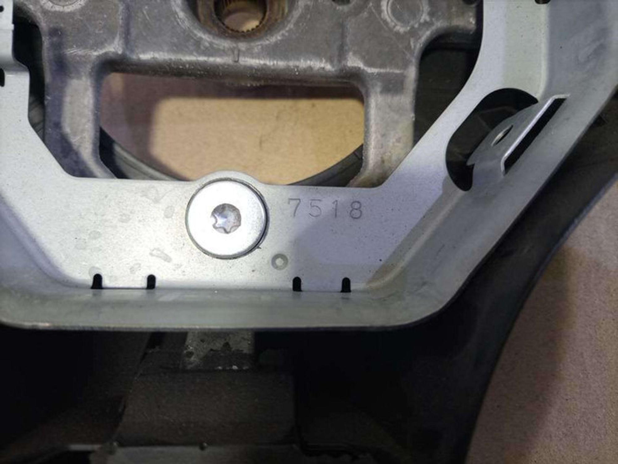 https://gcs.partsauto.market/rn-stockpro.appspot.com/thmbs/78ee0fb3787e2dce013ed29fc8a1120c/80ca2312738ce67a002736b022469639/4a06a290a97c5e1da5c5f4af1aeacb7b.jpg