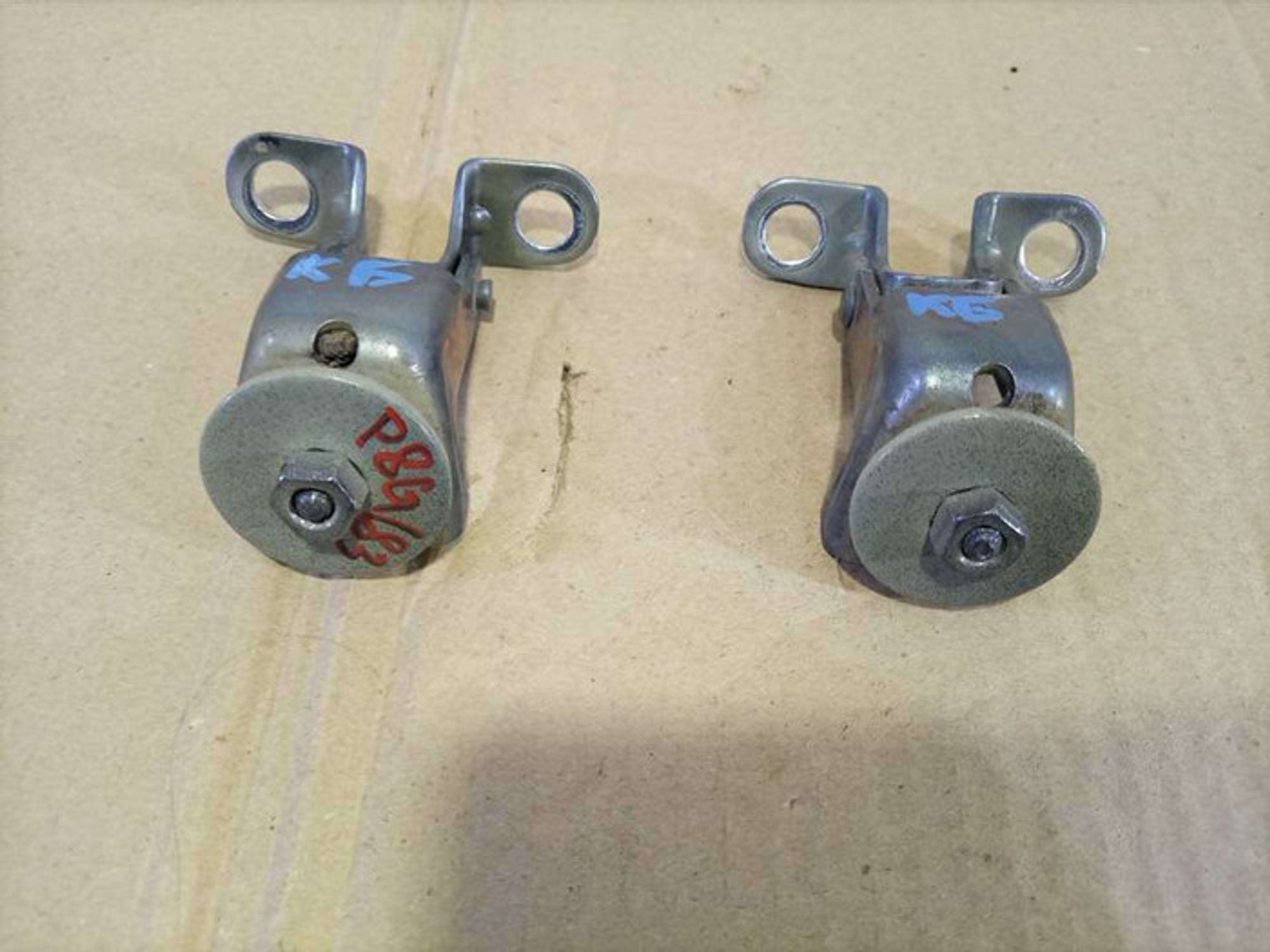 https://gcs.partsauto.market/rn-stockpro.appspot.com/thmbs/78ee0fb3787e2dce013ed29fc8a1120c/815a0915d76049a504c1c236e149f554/68d8d12877008f930366f34b9f5984aa.jpg
