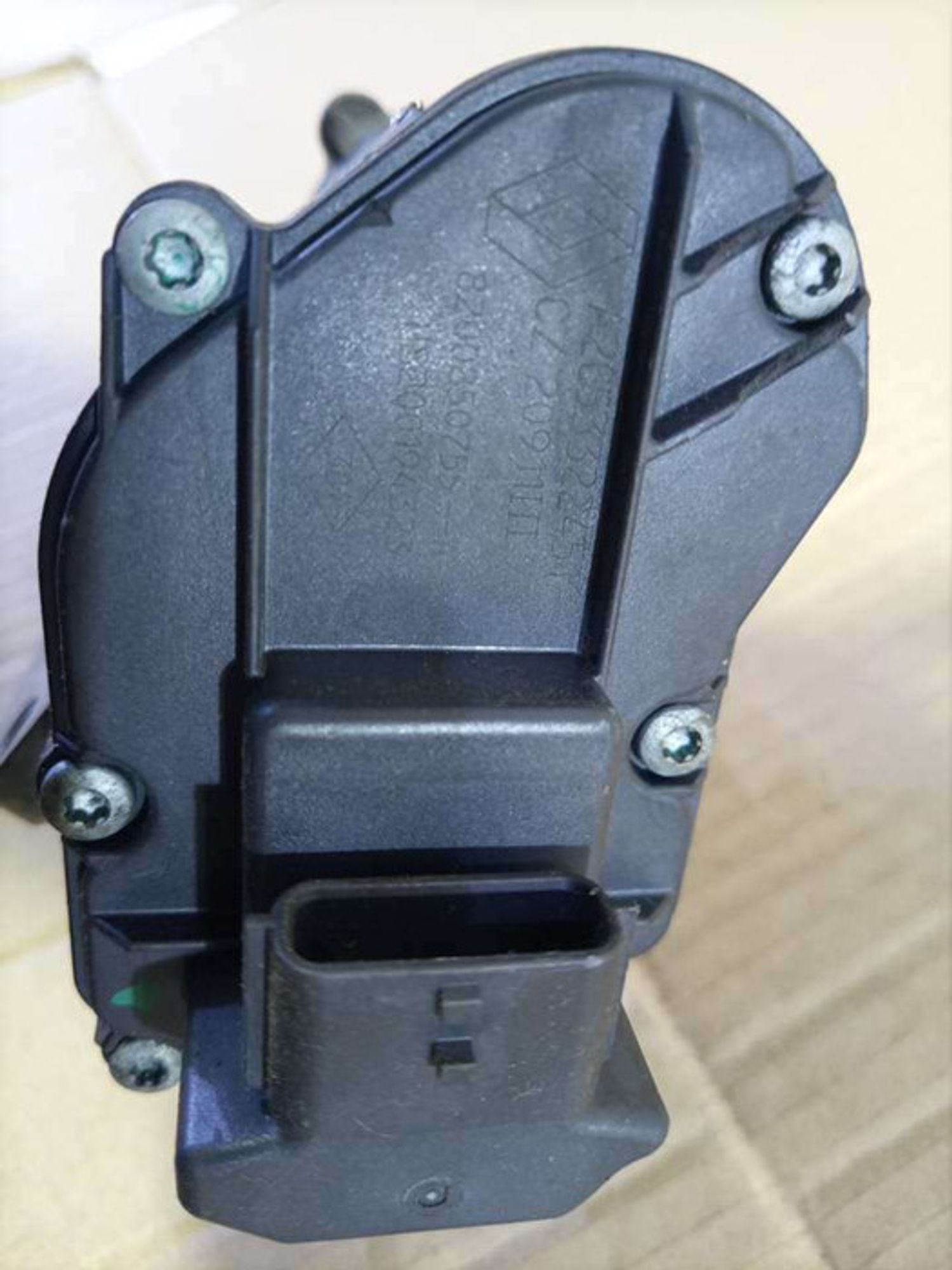 https://gcs.partsauto.market/rn-stockpro.appspot.com/thmbs/78ee0fb3787e2dce013ed29fc8a1120c/8669937e15167a2a9c8bb63586d22504/1625df056d7423695fffa2e0d5f32cb6.jpg