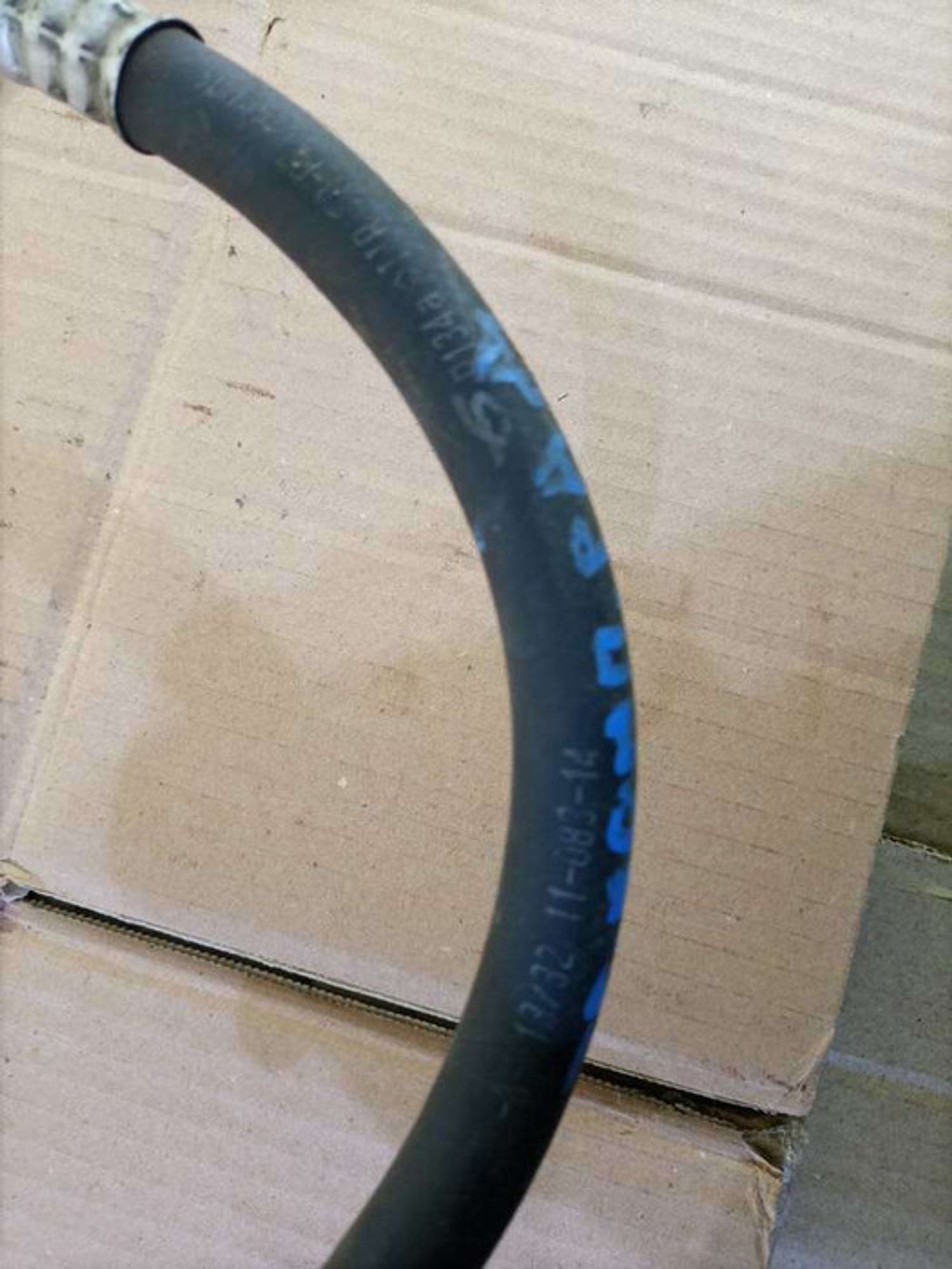https://gcs.partsauto.market/rn-stockpro.appspot.com/thmbs/78ee0fb3787e2dce013ed29fc8a1120c/880b0ad51851509ffd4f886bb637a186/a65ef40facdaed41051b921a76f6f961.jpg