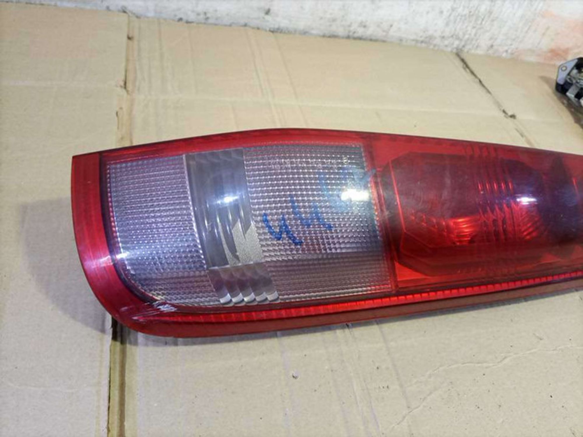 https://gcs.partsauto.market/rn-stockpro.appspot.com/thmbs/78ee0fb3787e2dce013ed29fc8a1120c/8f892e5fcb51d433af0b09f30f5fb42a/c64c026cd512bead87463d0445b05429.jpg