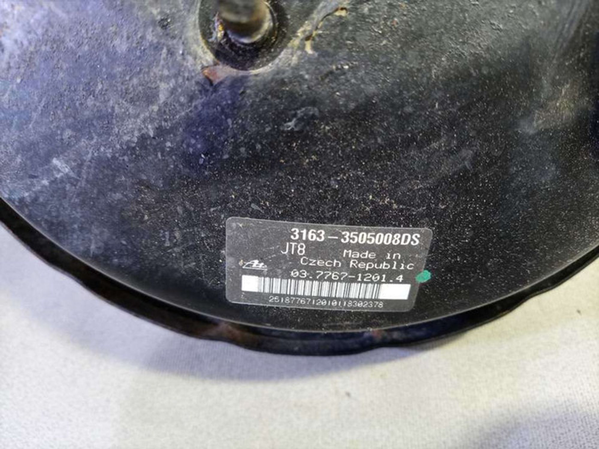 https://gcs.partsauto.market/rn-stockpro.appspot.com/thmbs/78ee0fb3787e2dce013ed29fc8a1120c/9b028b116c12706d3955ed9a43ea80a4/5b046ba9da35103efd1c709b541bd131.jpg