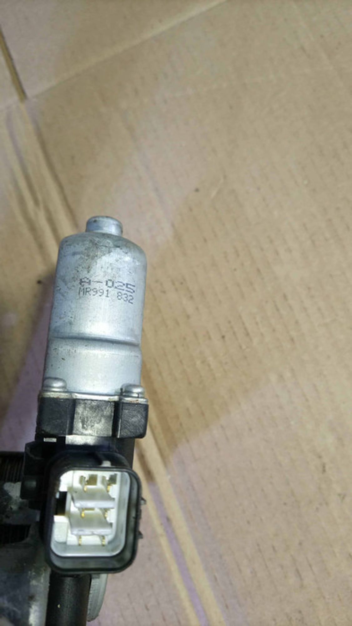 https://gcs.partsauto.market/rn-stockpro.appspot.com/thmbs/78ee0fb3787e2dce013ed29fc8a1120c/b029774cf77536d869217f25e0110fa4/15b440255191d1458082d8380d370fbc.jpg