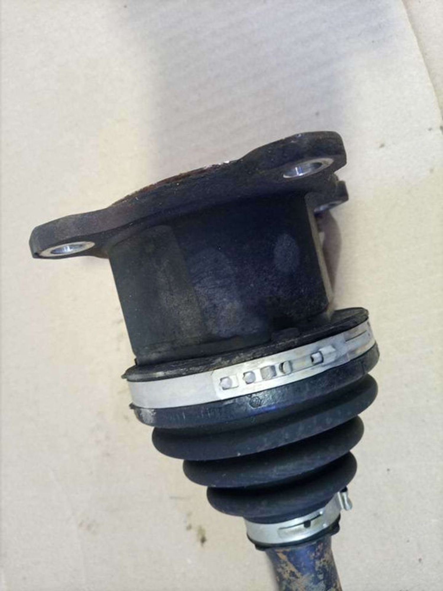 https://gcs.partsauto.market/rn-stockpro.appspot.com/thmbs/78ee0fb3787e2dce013ed29fc8a1120c/b3700a98608741e96814e7ce96172e3a/0b5ba67c19c58c153ede7641b79b88b0.jpg