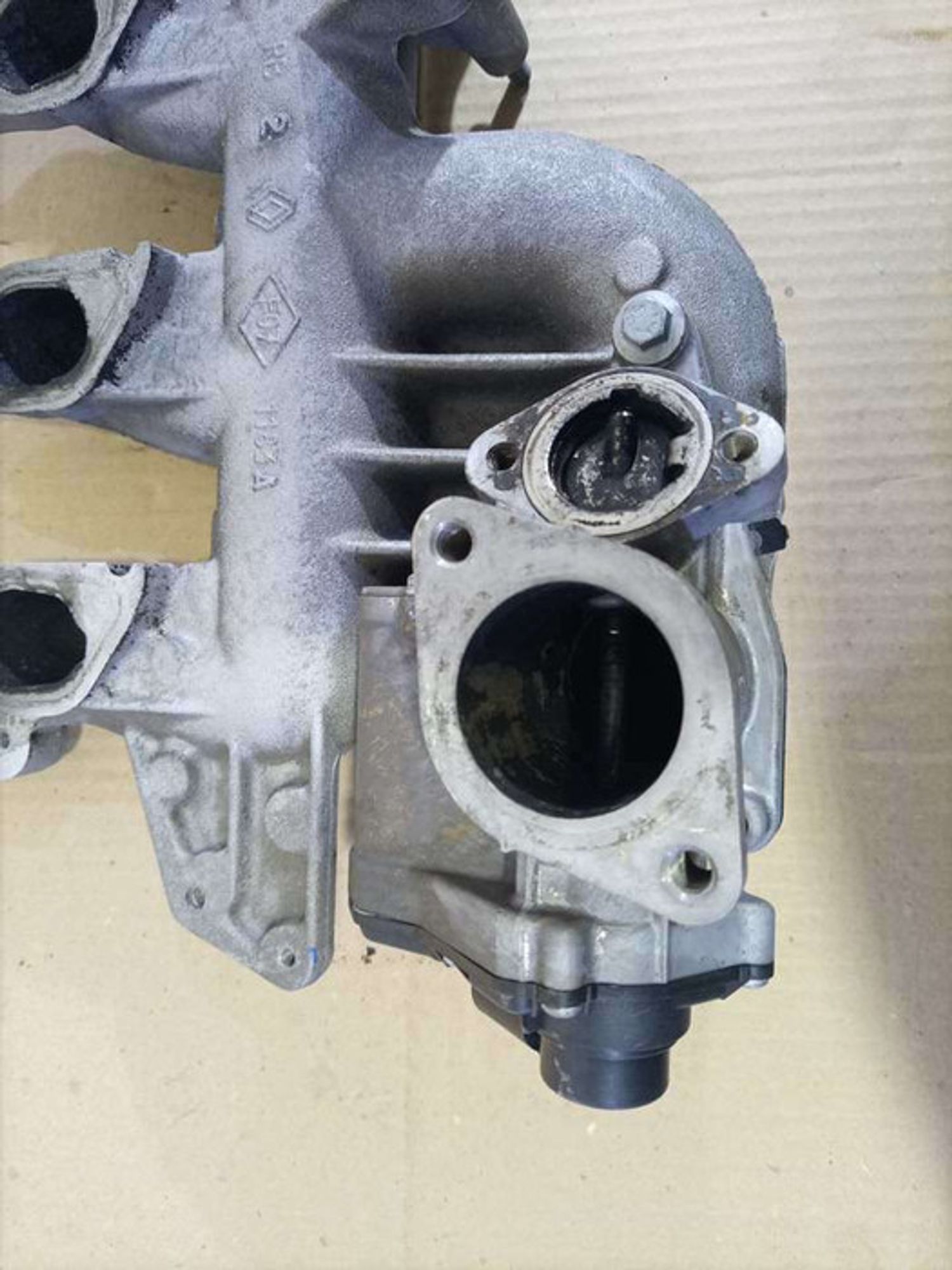 https://gcs.partsauto.market/rn-stockpro.appspot.com/thmbs/78ee0fb3787e2dce013ed29fc8a1120c/c0fb6d2da96d470e508b24872e56a6b1/a15d52214f88448b1e84c622939551a2.jpg